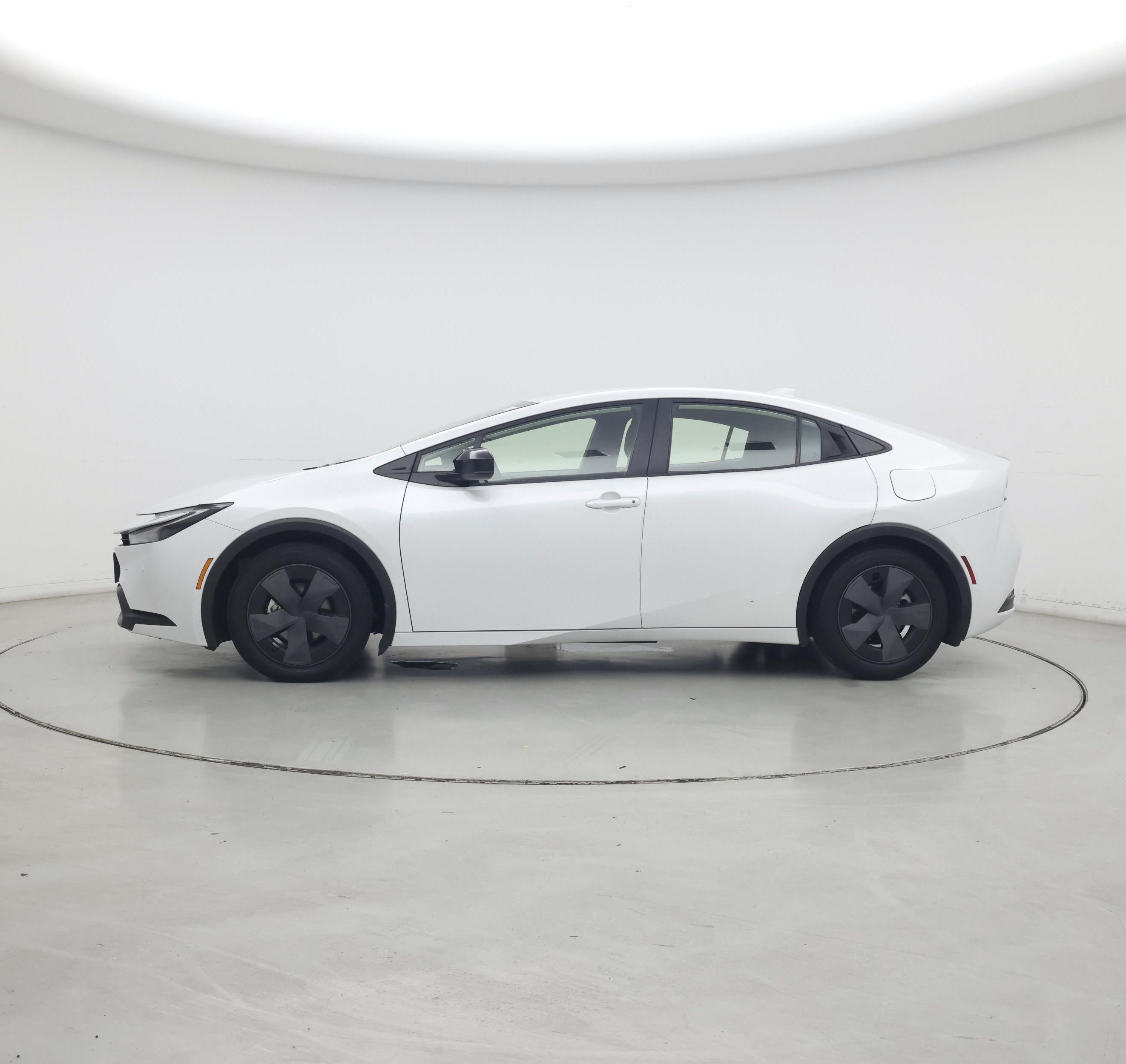 Thumbnail: 2024 Toyota Prius - 3
