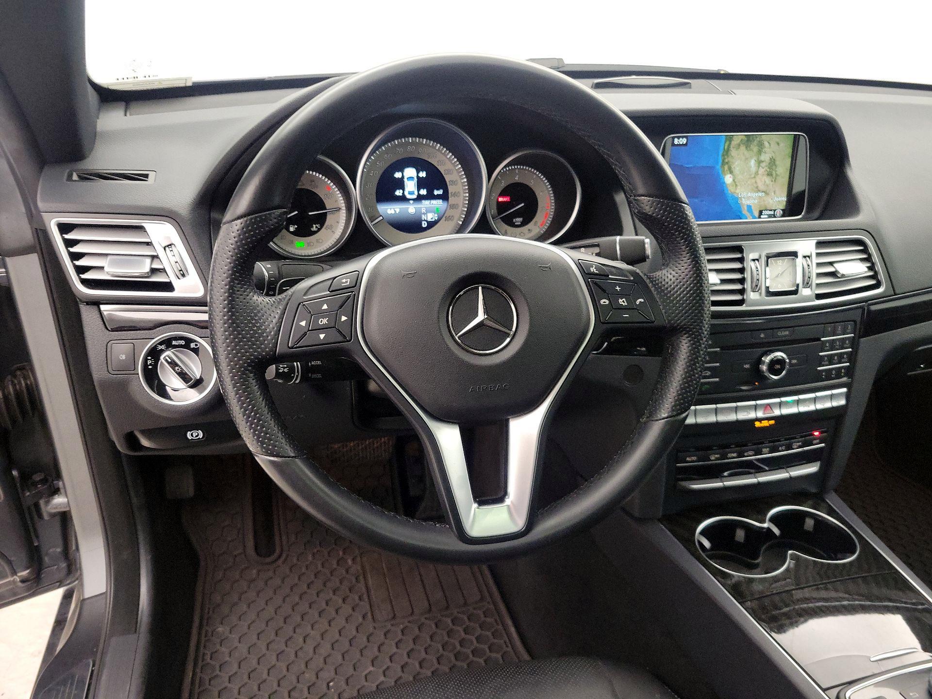 Thumbnail: 2017 Mercedes-Benz E-Class - 10