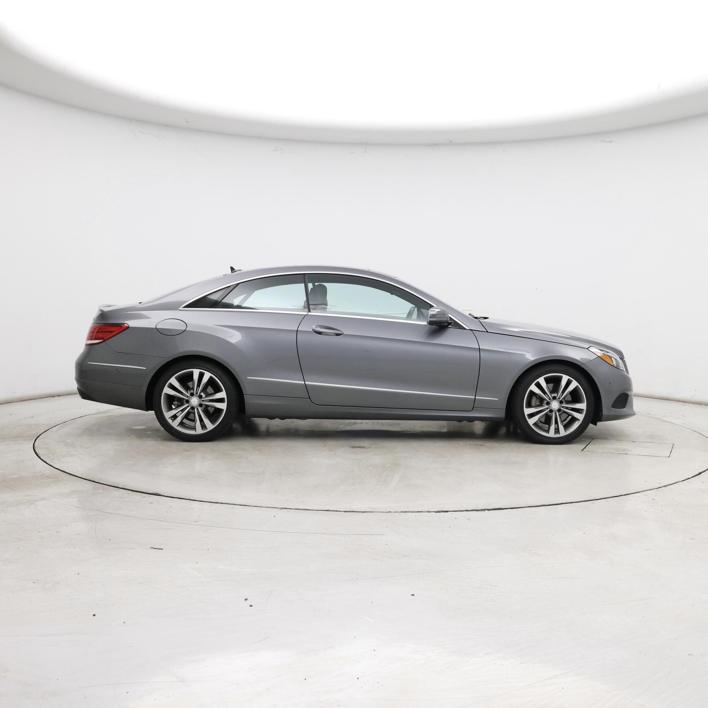 Thumbnail: 2017 Mercedes-Benz E-Class - 7