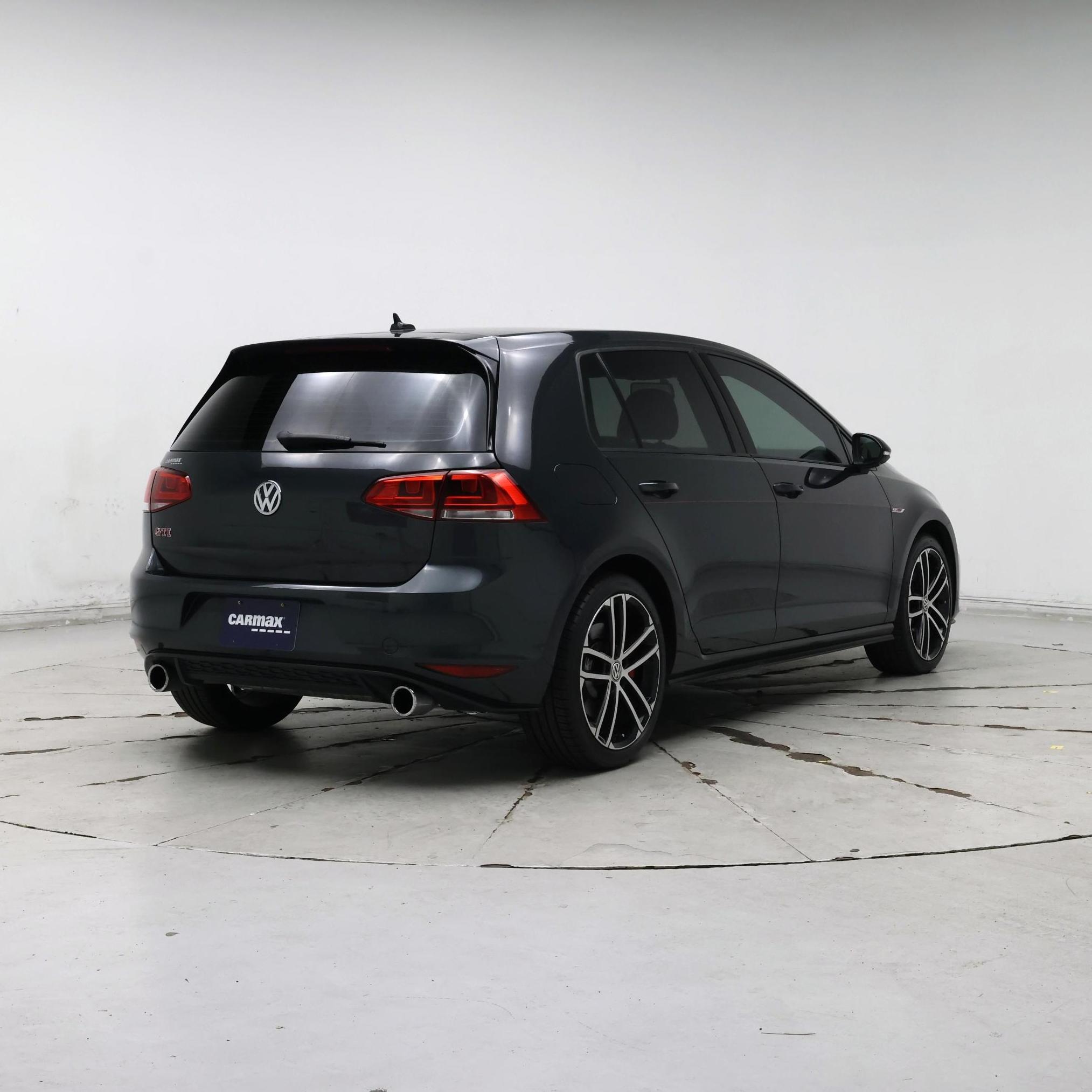 Thumbnail: 2017 Volkswagen Golf - 8