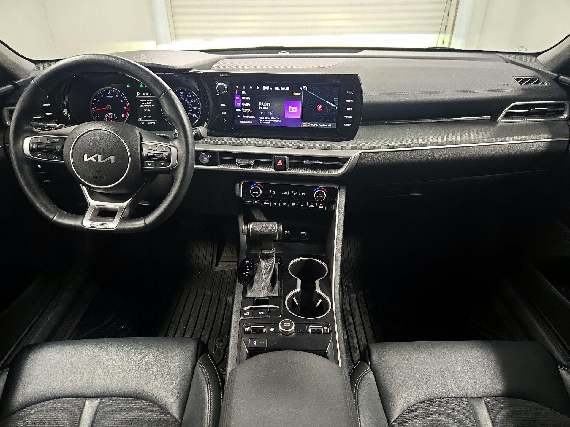Thumbnail: 2023 Kia K5 - 9