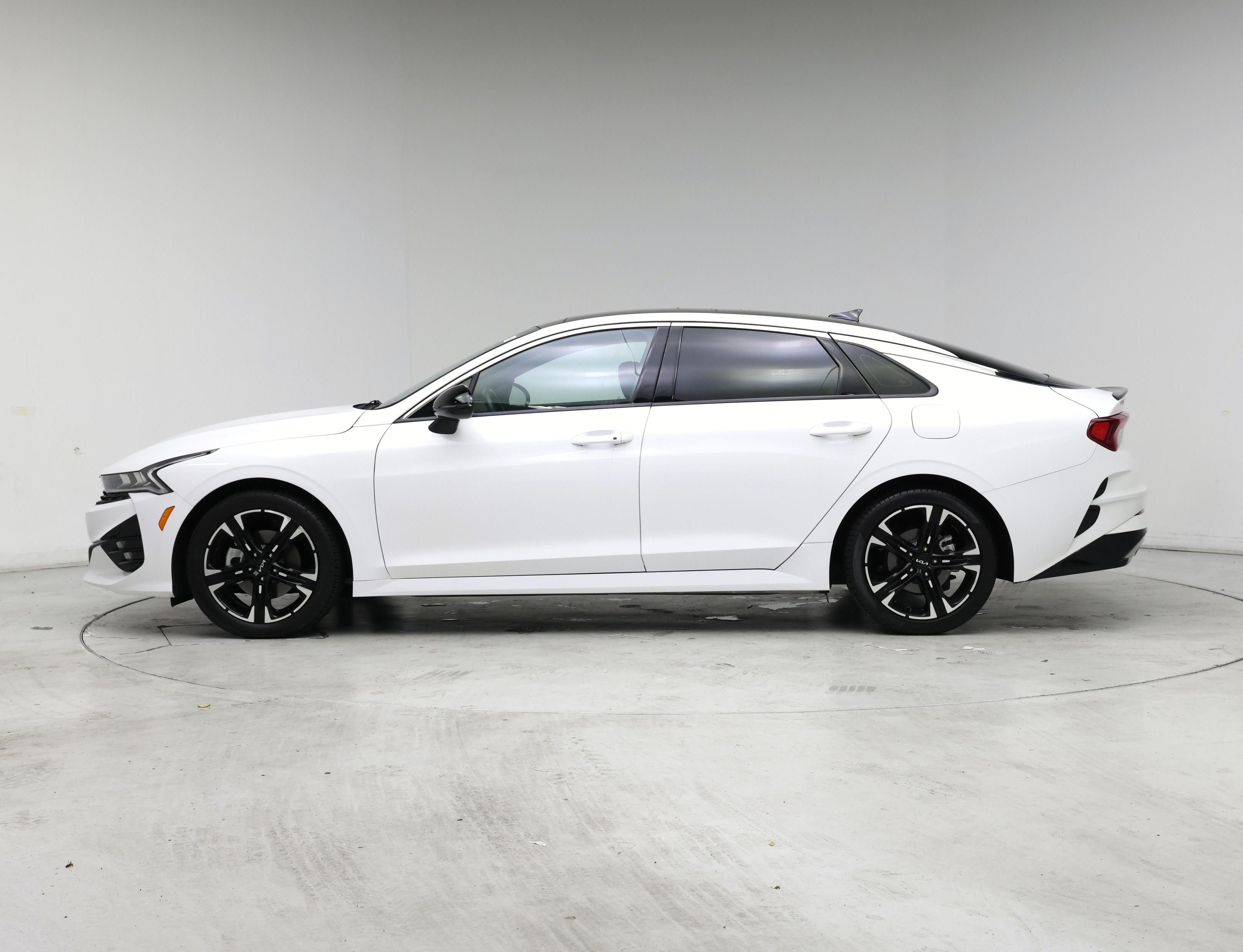 Thumbnail: 2023 Kia K5 - 3