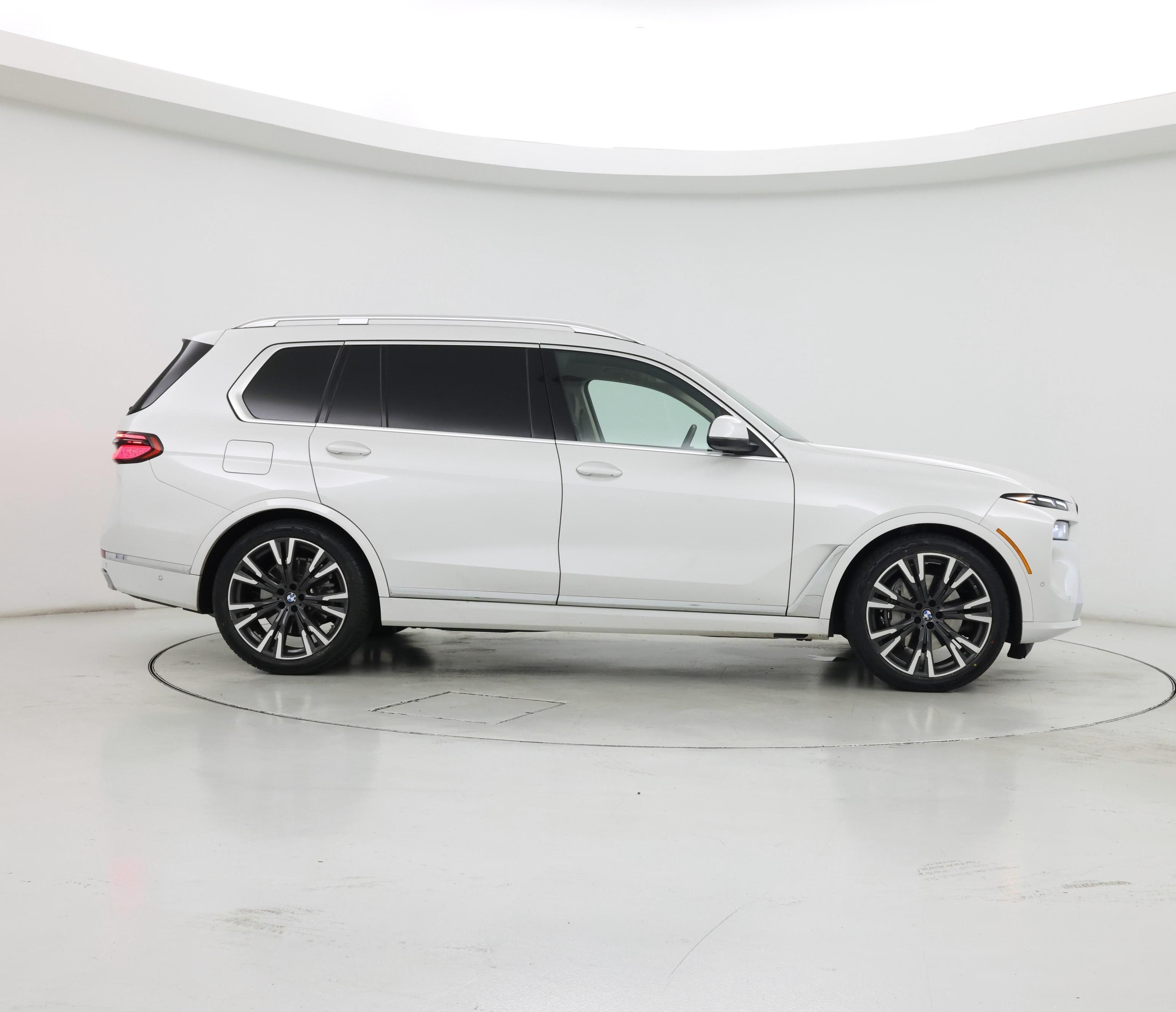 Thumbnail: 2024 BMW X7 - 7