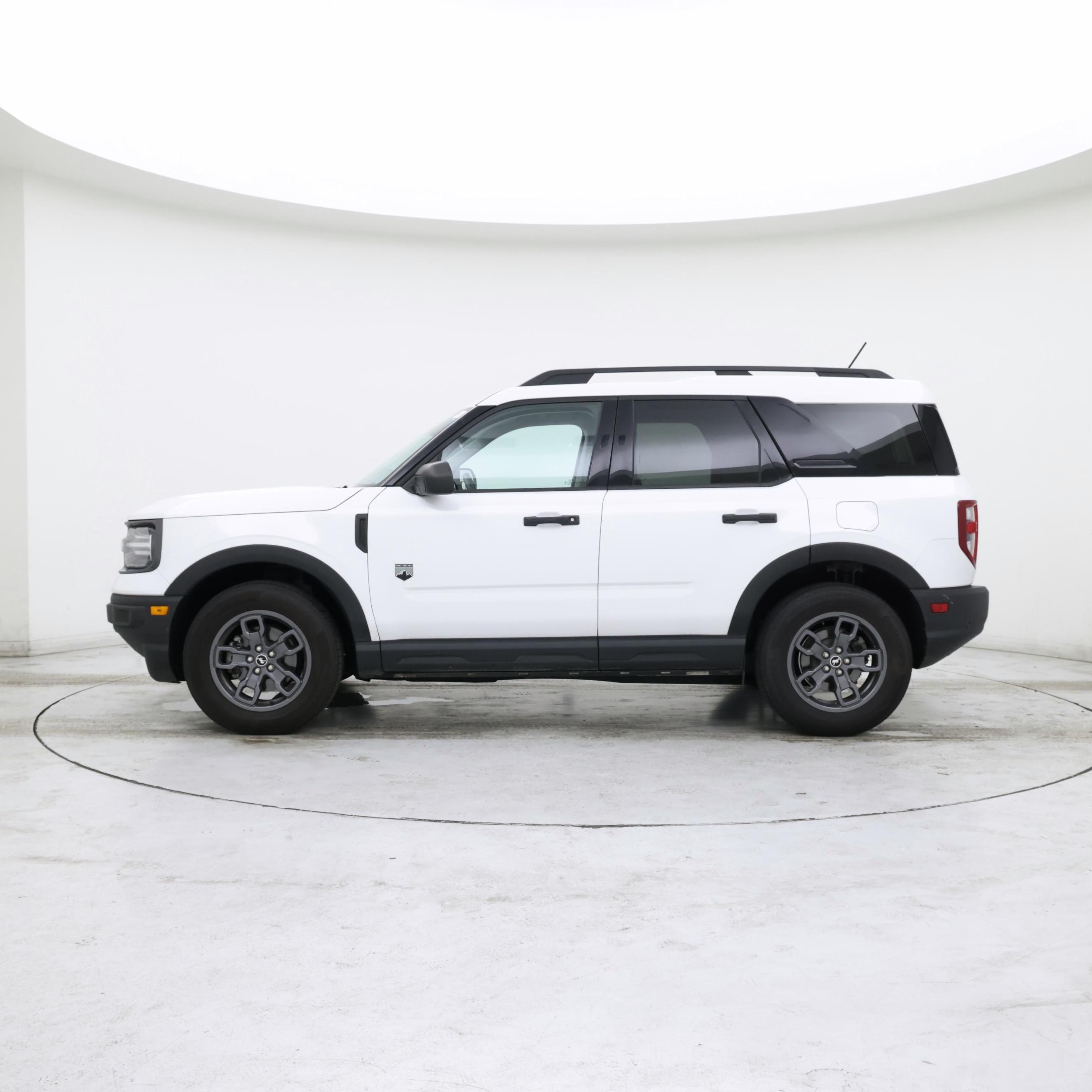 Thumbnail: 2022 Ford Bronco Sport - 3