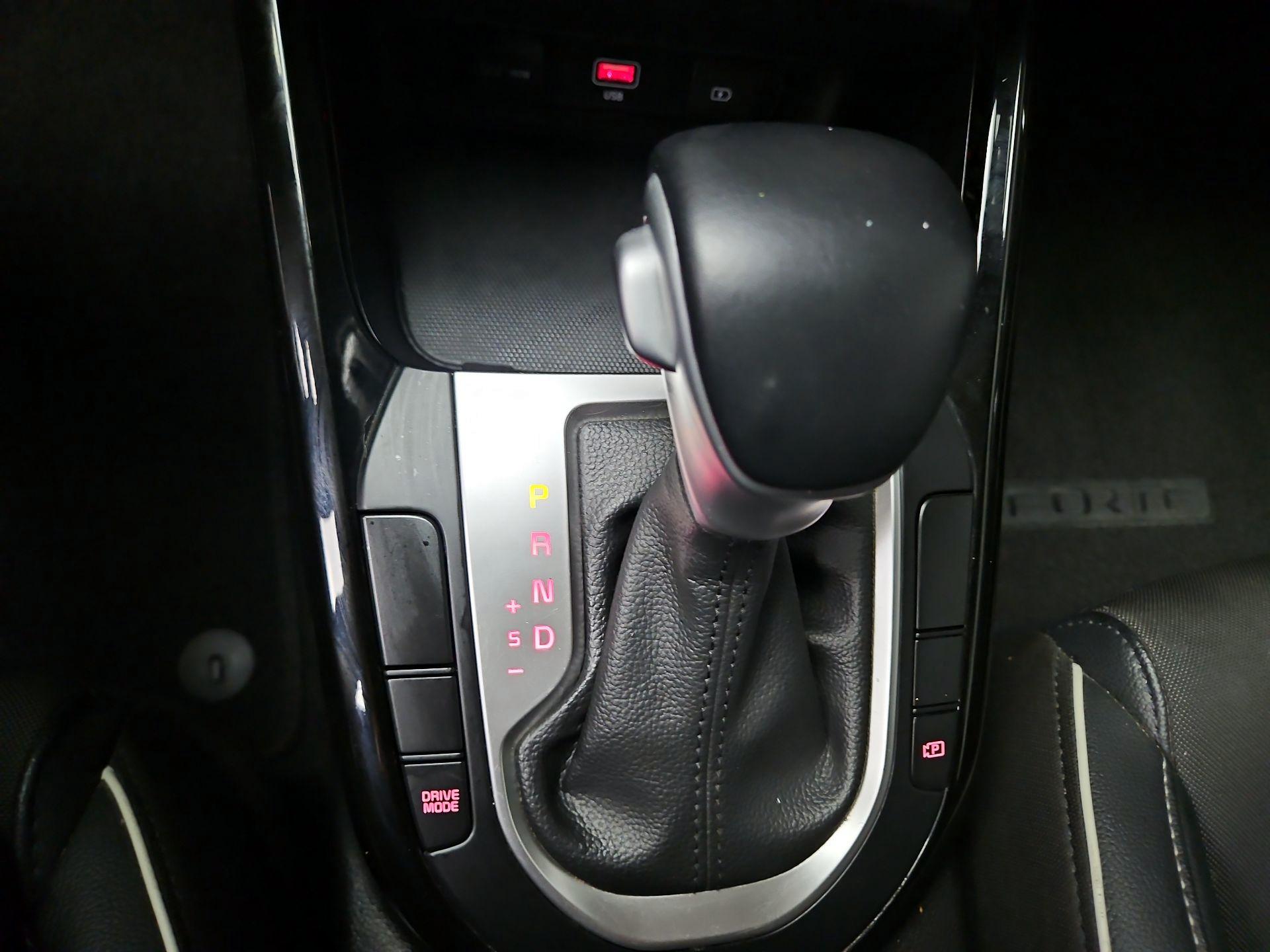 Thumbnail: 2023 Kia Forte - 18