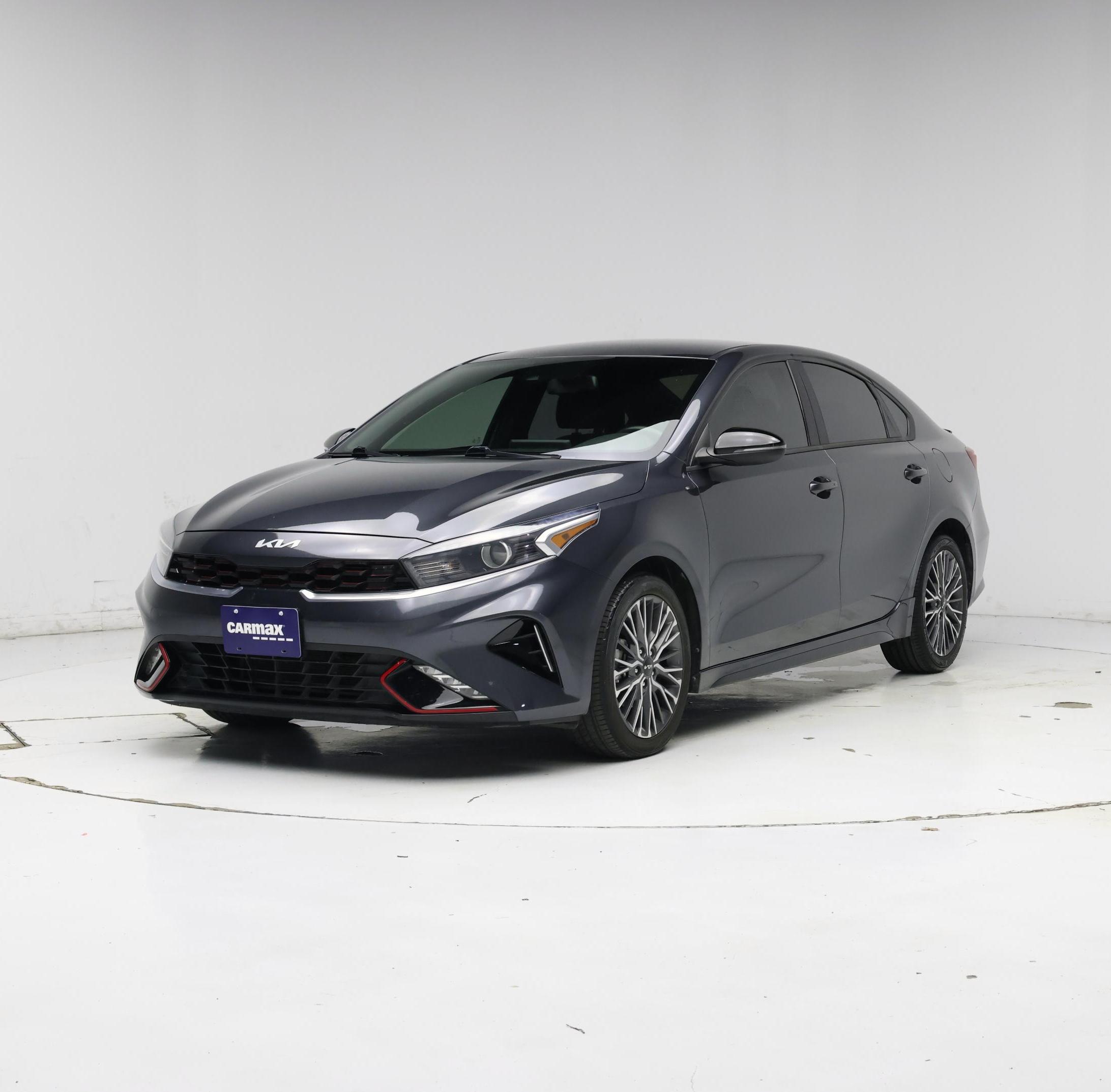 Thumbnail: 2023 Kia Forte - 4