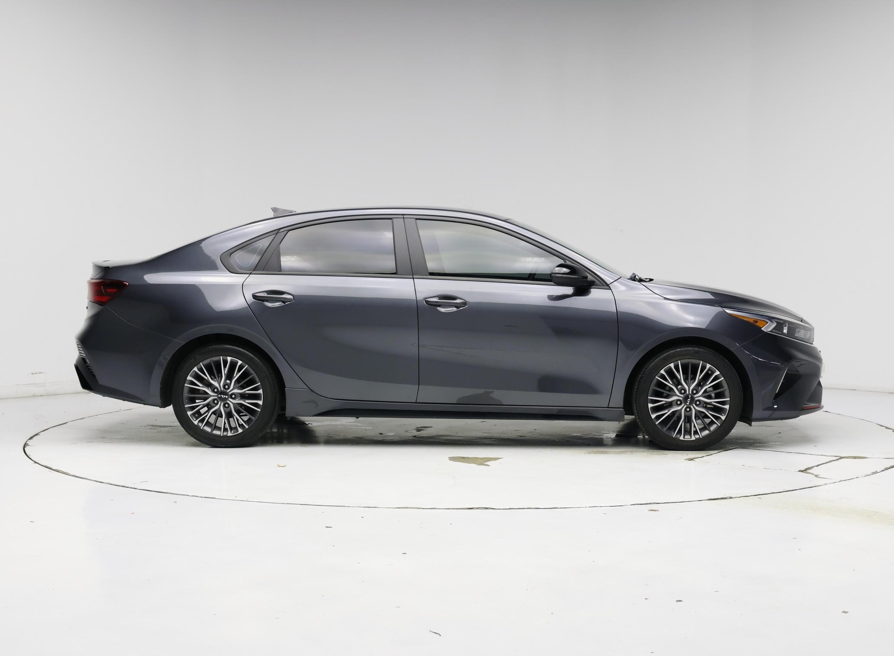Thumbnail: 2023 Kia Forte - 7