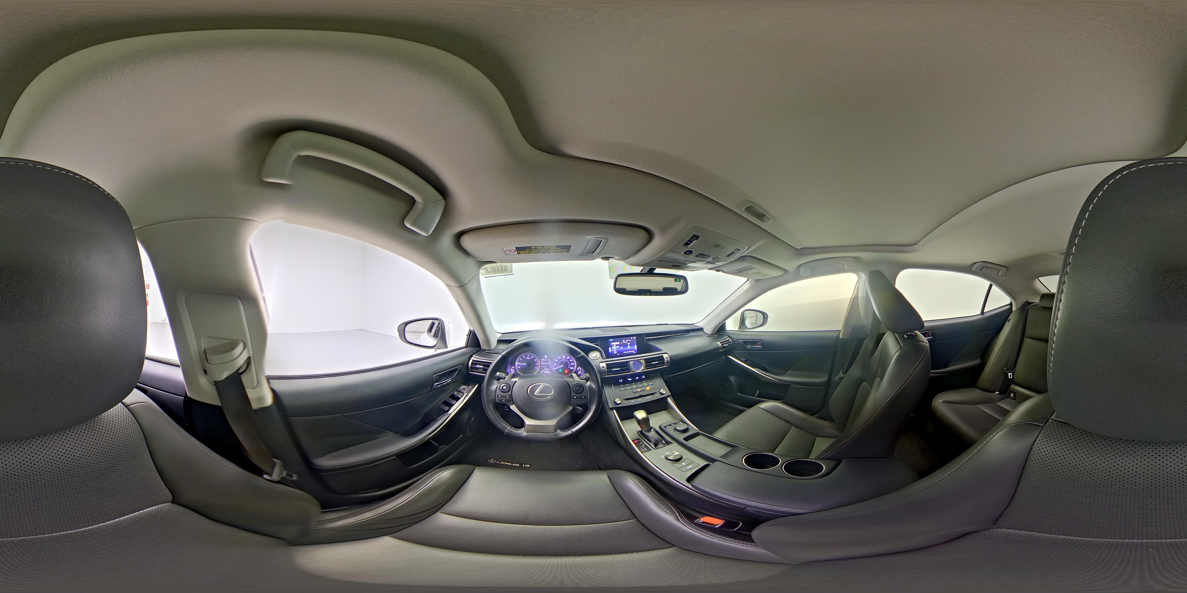 2016 Lexus IS 200t - Photo 27