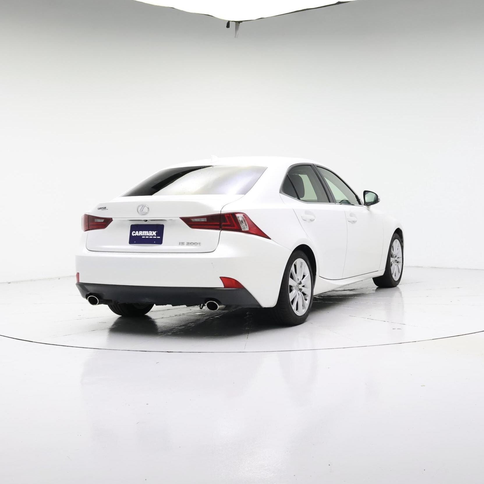Thumbnail: 2016 Lexus IS - 4