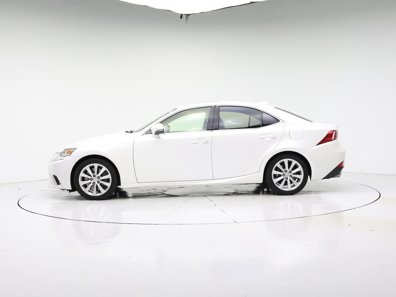 2016 Lexus IS 200t - Photo 8