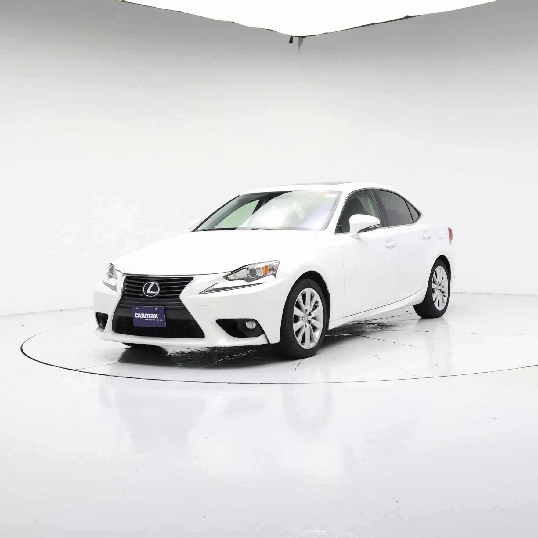 Thumbnail: 2016 Lexus IS - 8