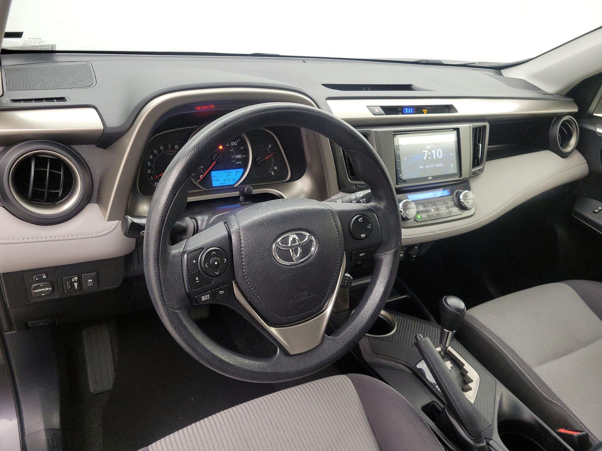 Thumbnail: 2014 Toyota RAV4 - 9
