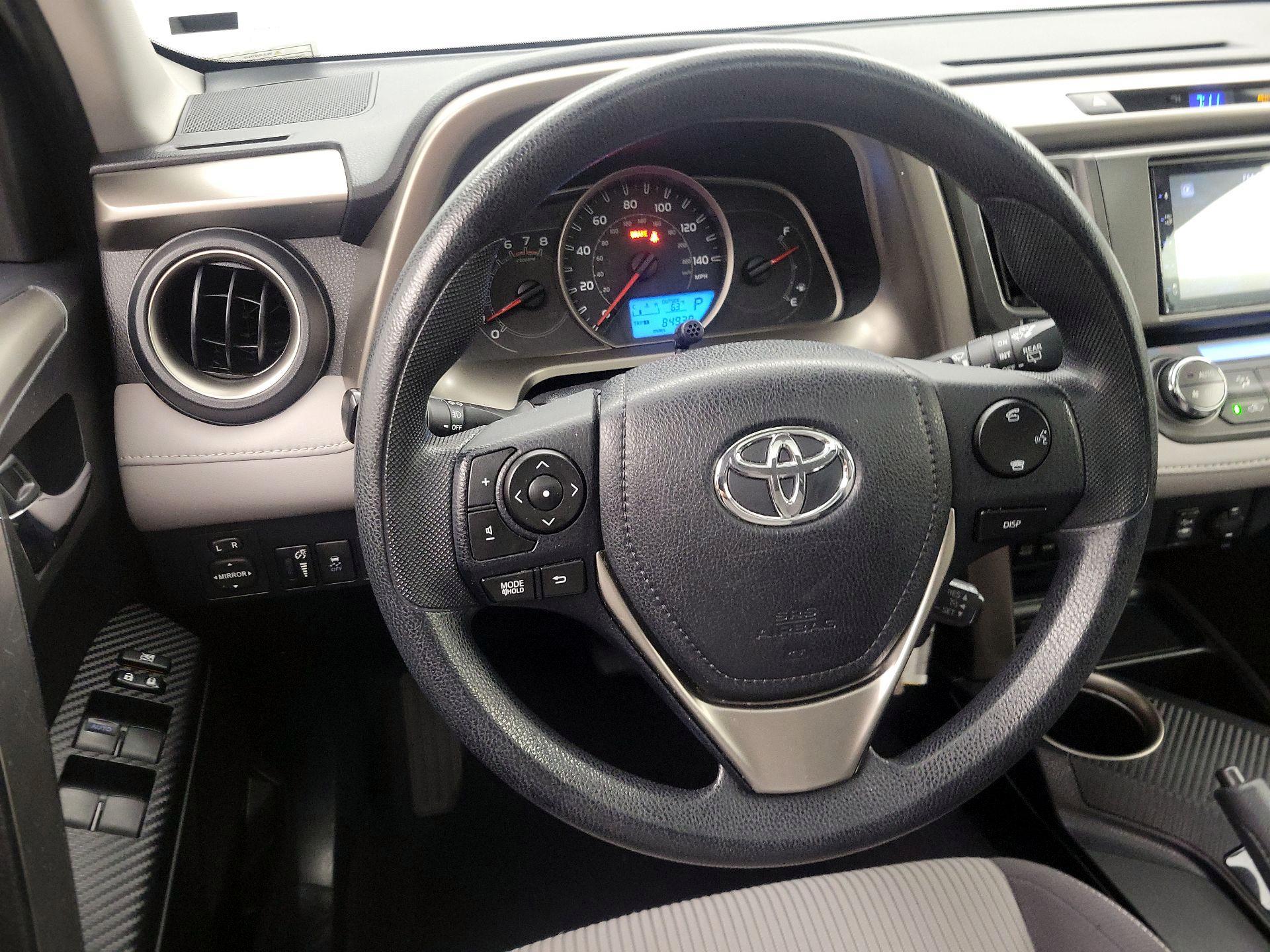 Thumbnail: 2014 Toyota RAV4 - 10