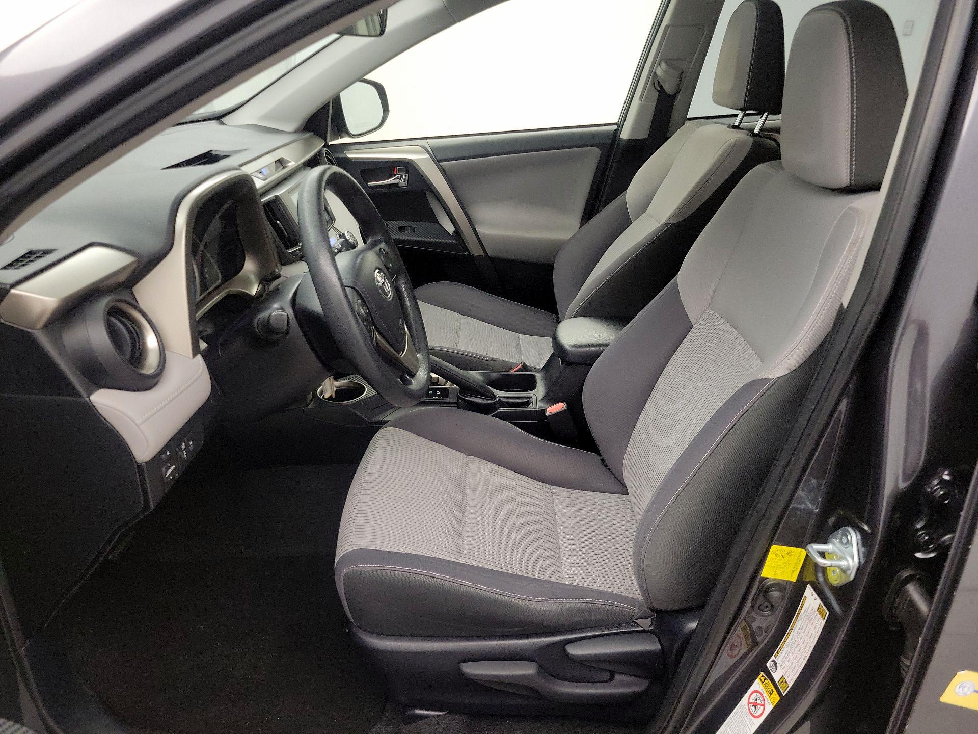Thumbnail: 2014 Toyota RAV4 - 11