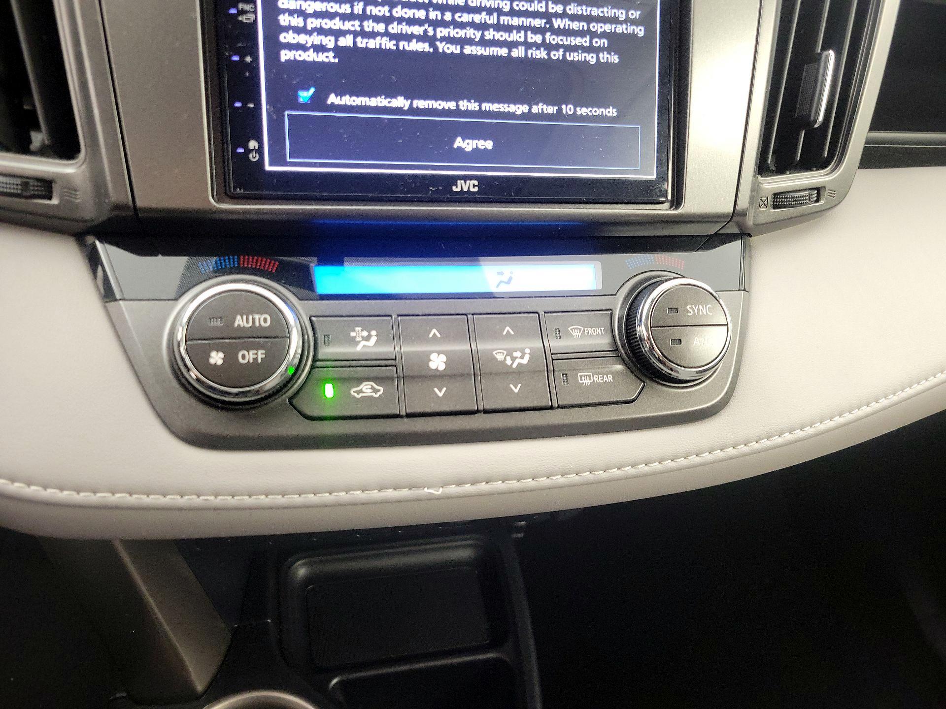 Thumbnail: 2014 Toyota RAV4 - 16