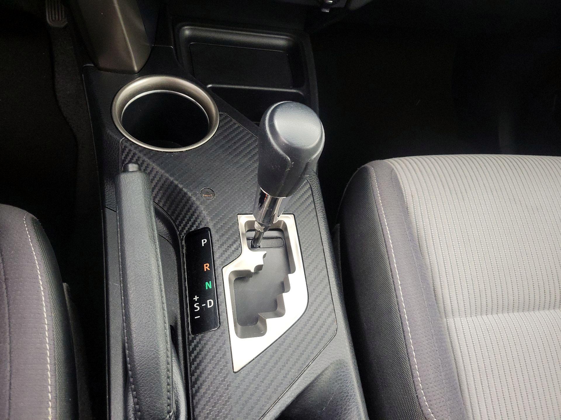 Thumbnail: 2014 Toyota RAV4 - 17