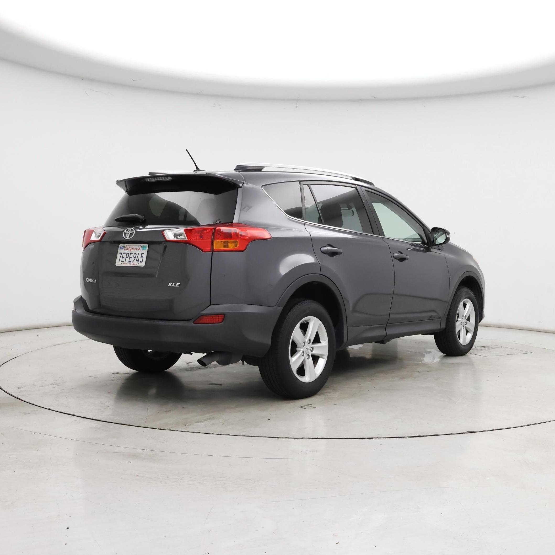 Thumbnail: 2014 Toyota RAV4 - 8