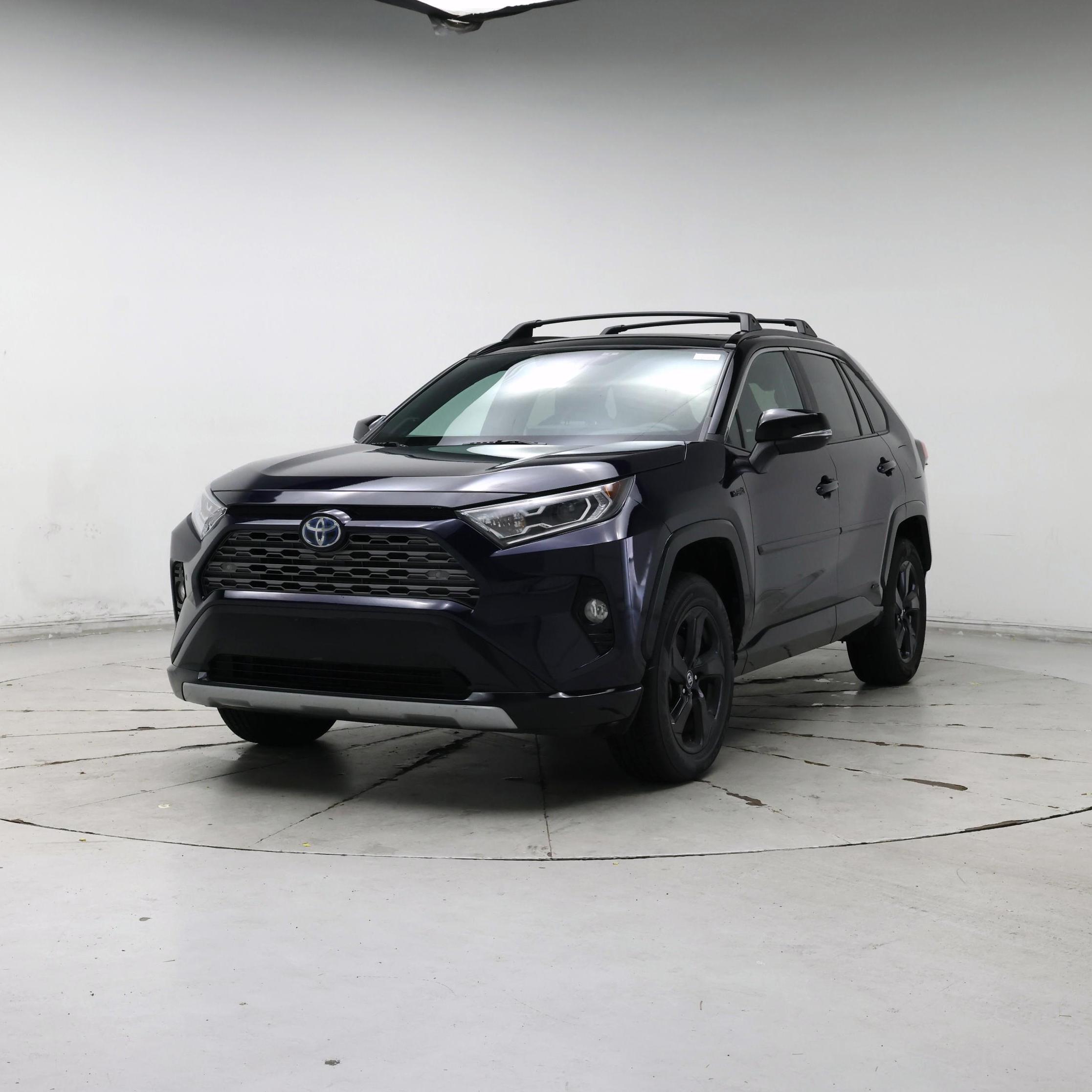 Thumbnail: 2021 Toyota RAV4 - 4