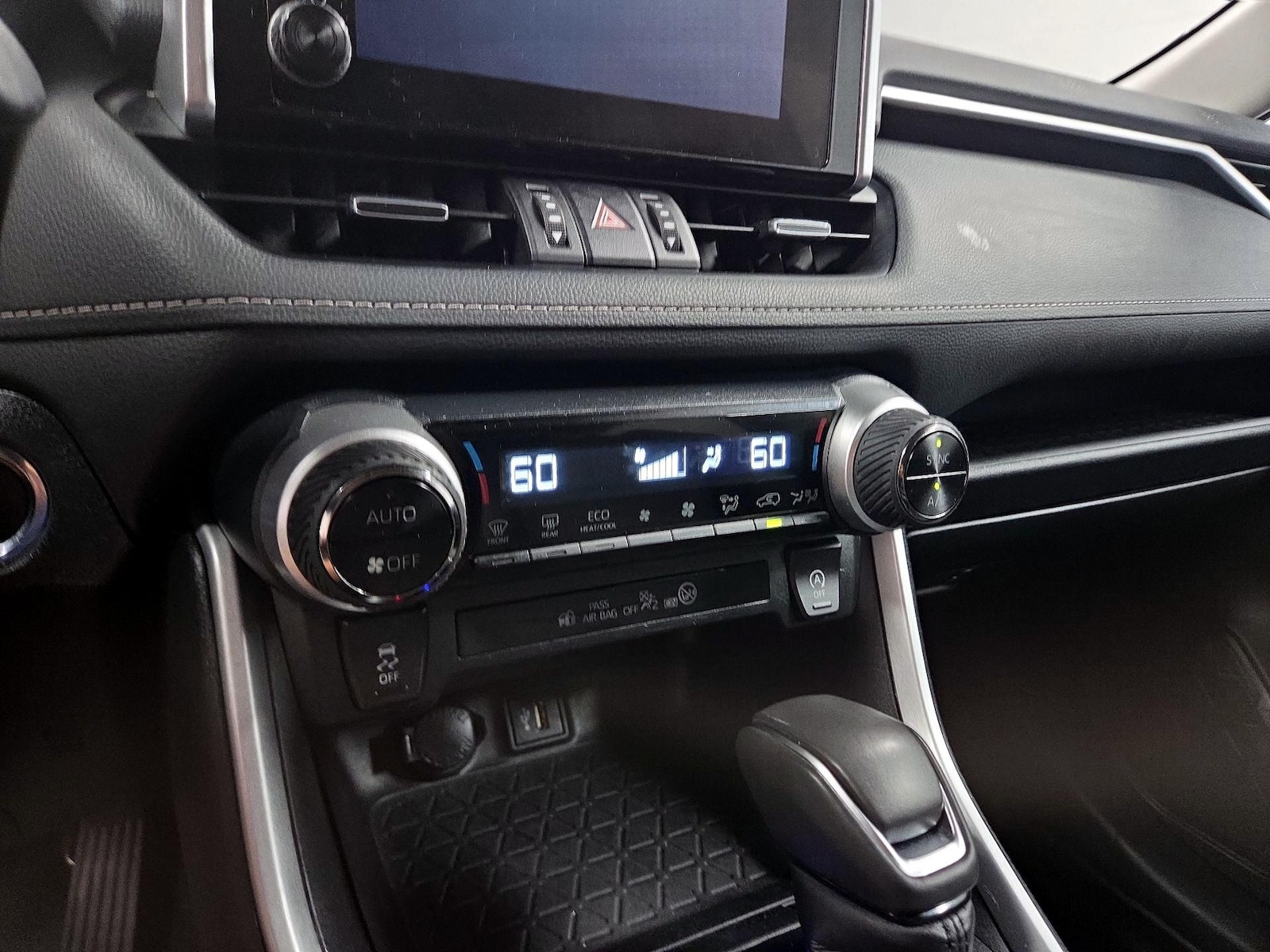 2023 Toyota RAV4 XLE Premium - Photo 15