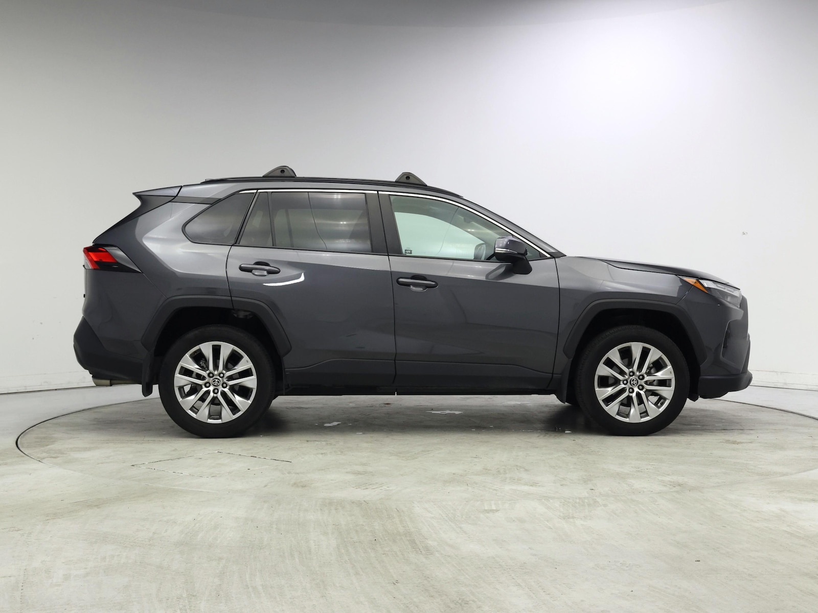 2023 Toyota RAV4 XLE Premium - Photo 8