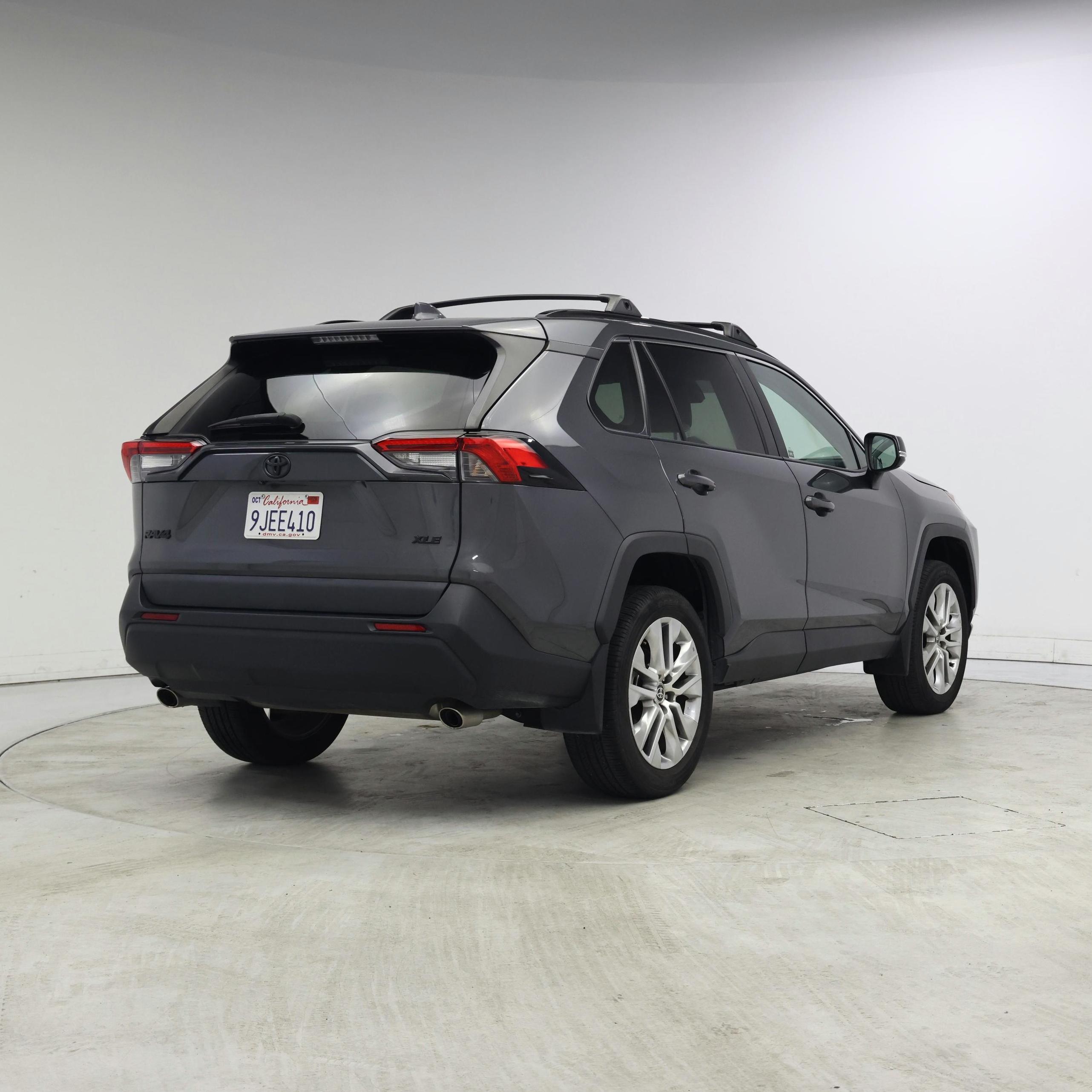 Thumbnail: 2023 Toyota RAV4 - 8