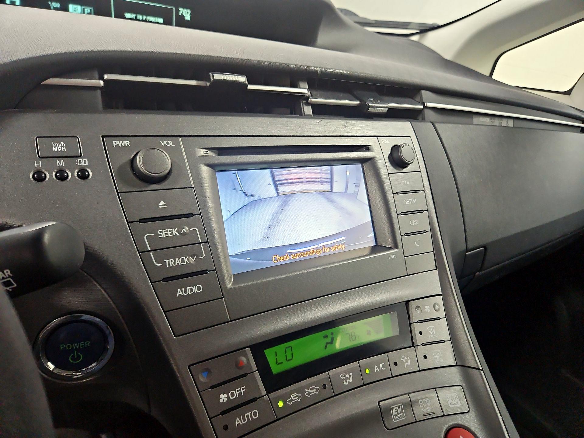 Thumbnail: 2015 Toyota Prius - 14