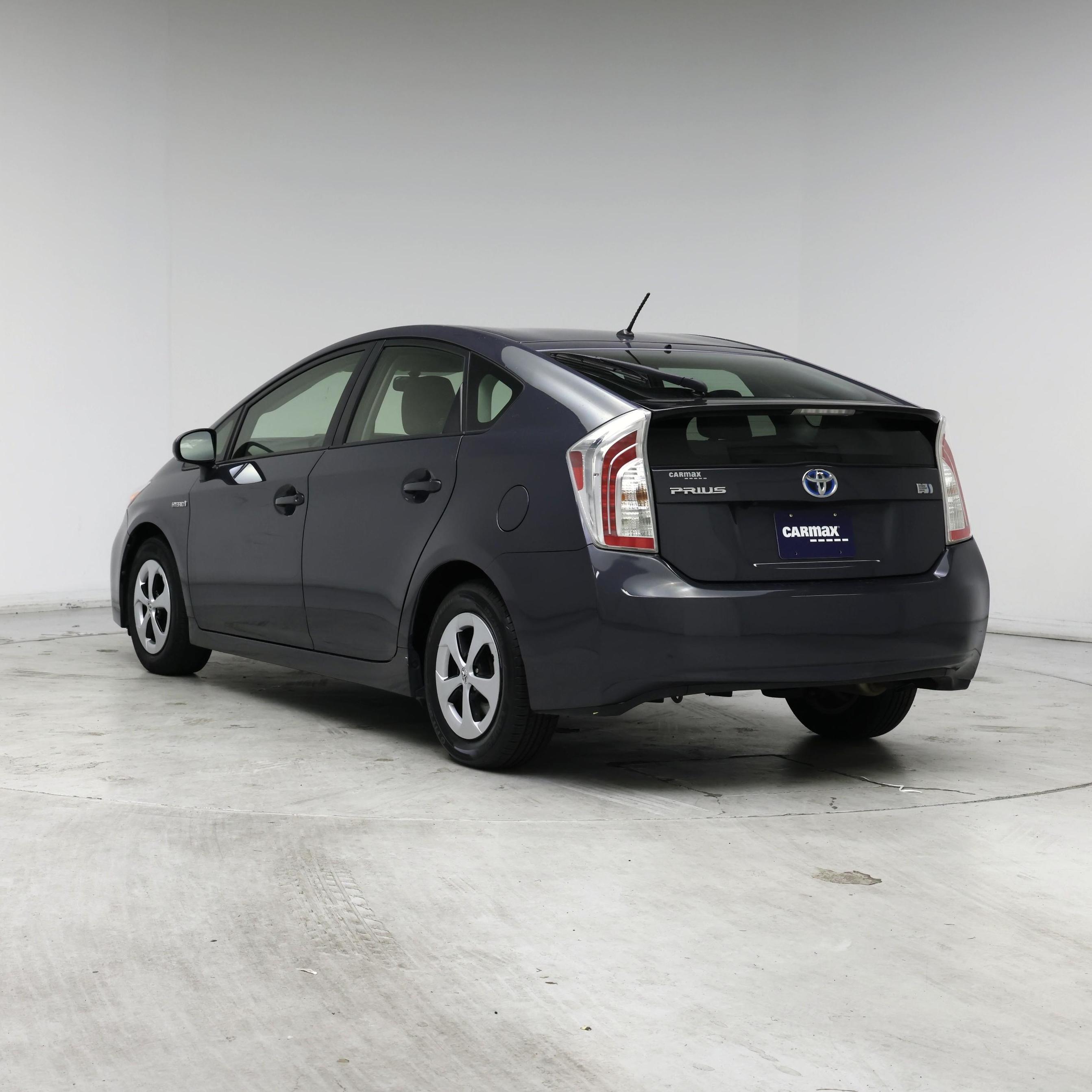 Thumbnail: 2015 Toyota Prius - 2