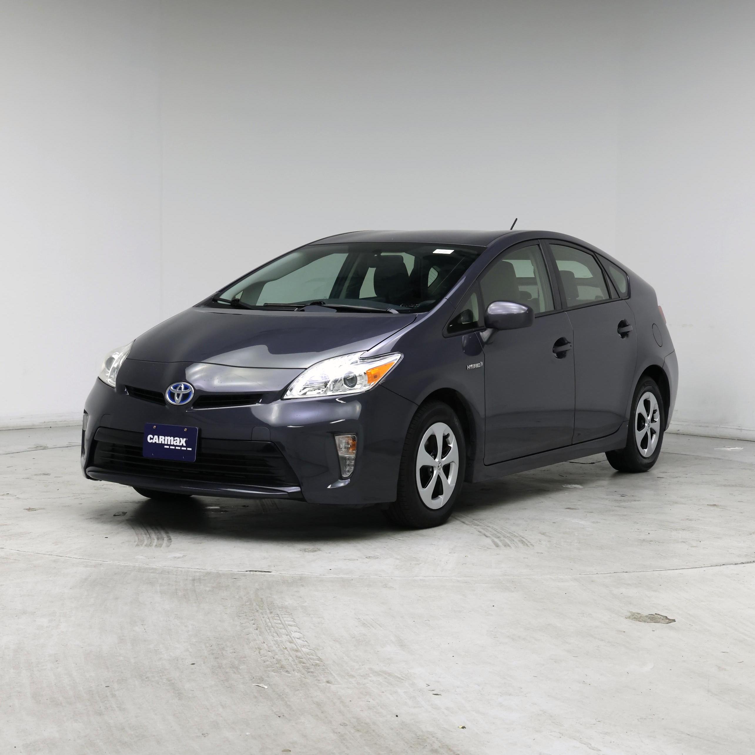 Thumbnail: 2015 Toyota Prius - 4