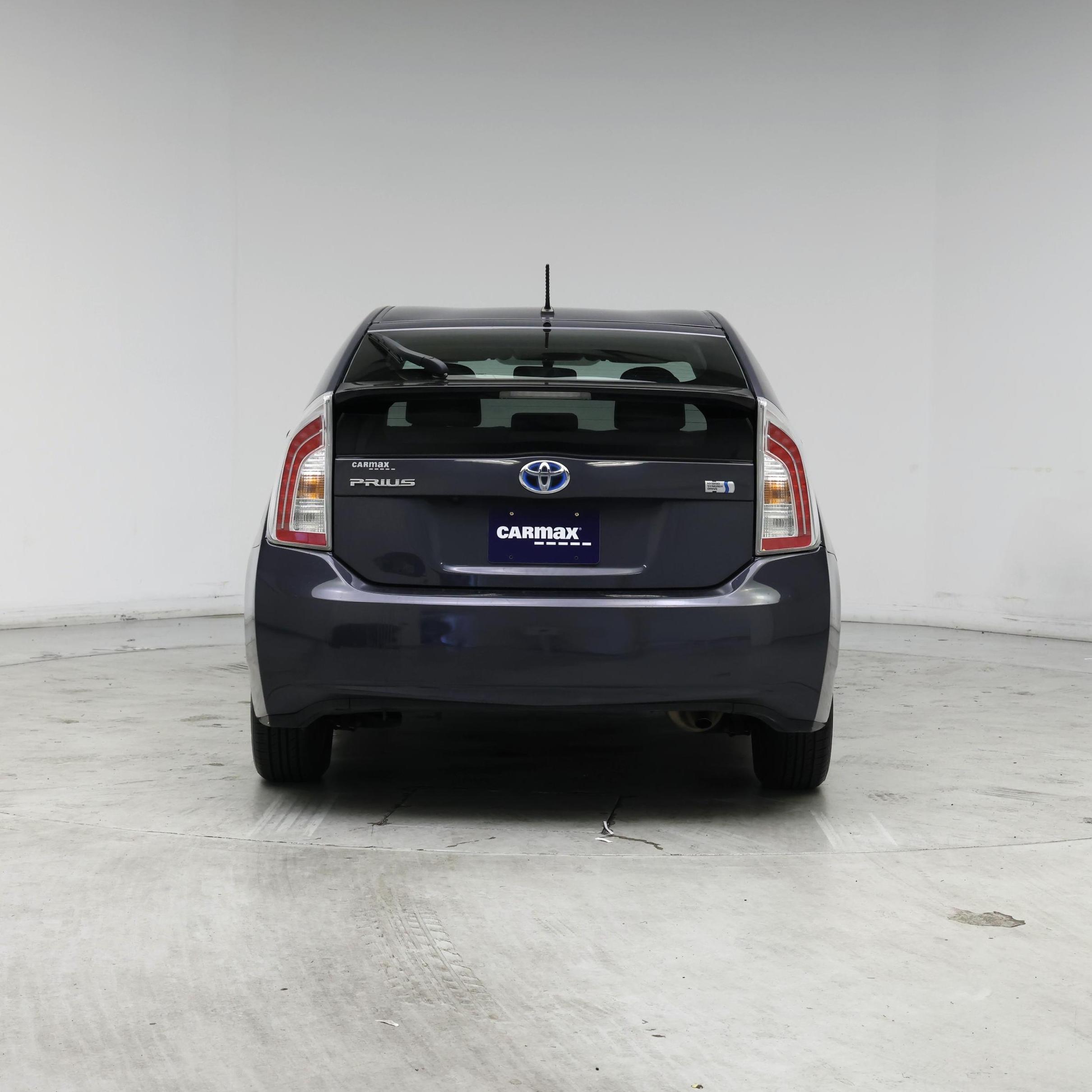 Thumbnail: 2015 Toyota Prius - 6