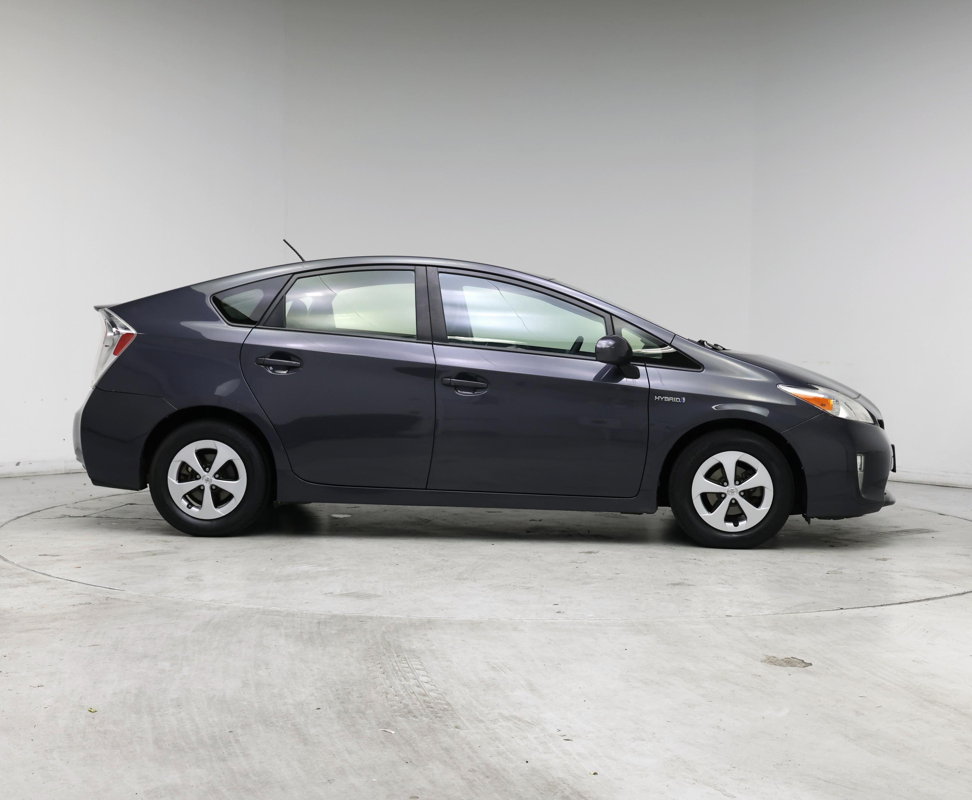 Thumbnail: 2015 Toyota Prius - 7