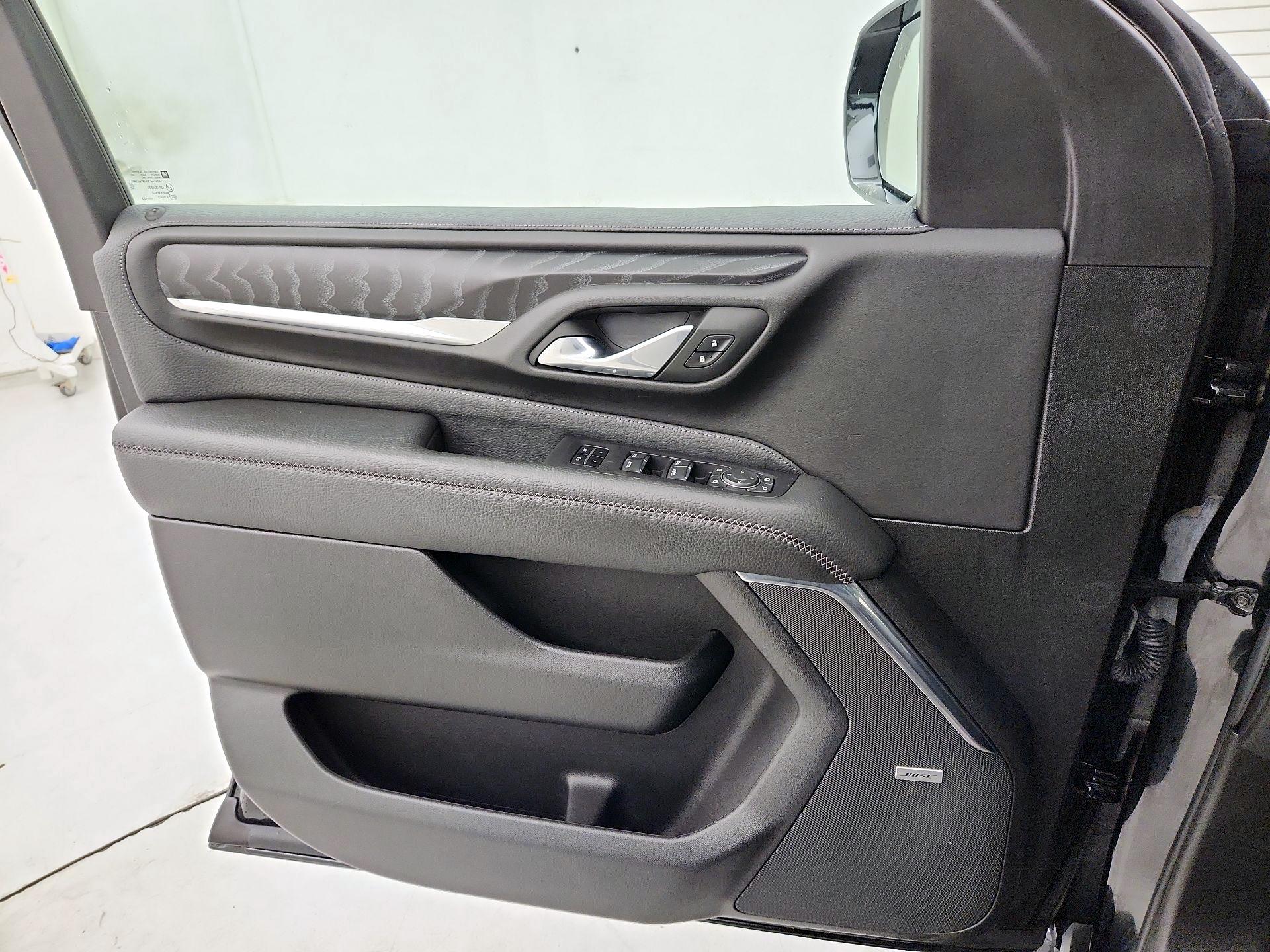 Thumbnail: 2023 GMC Yukon XL - 12