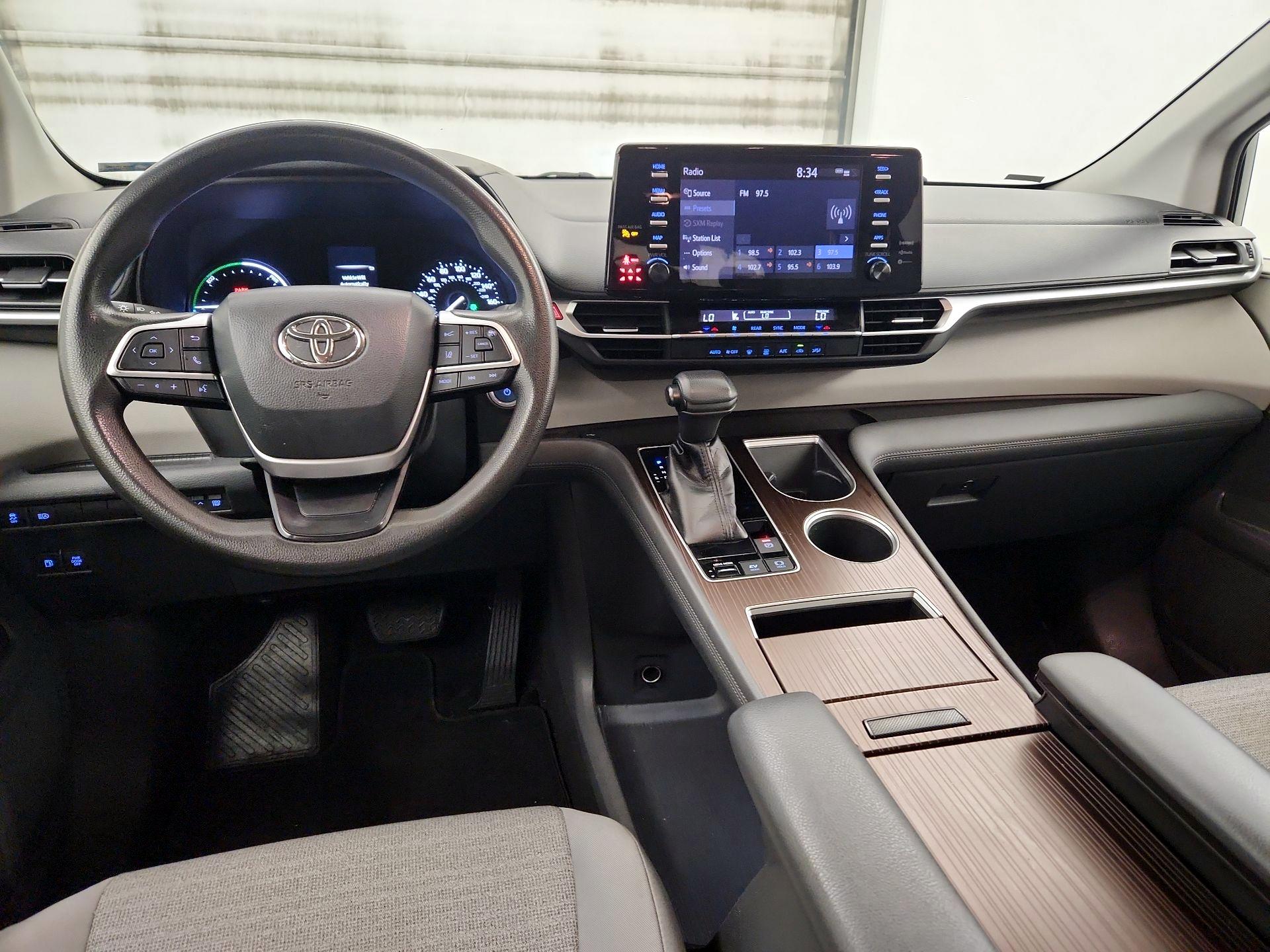 Thumbnail: 2021 Toyota Sienna - 9