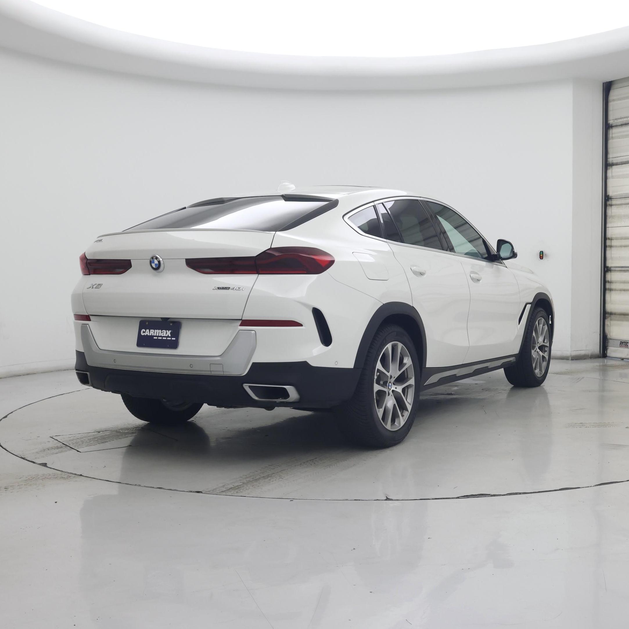 Thumbnail: 2021 BMW X6 - 8