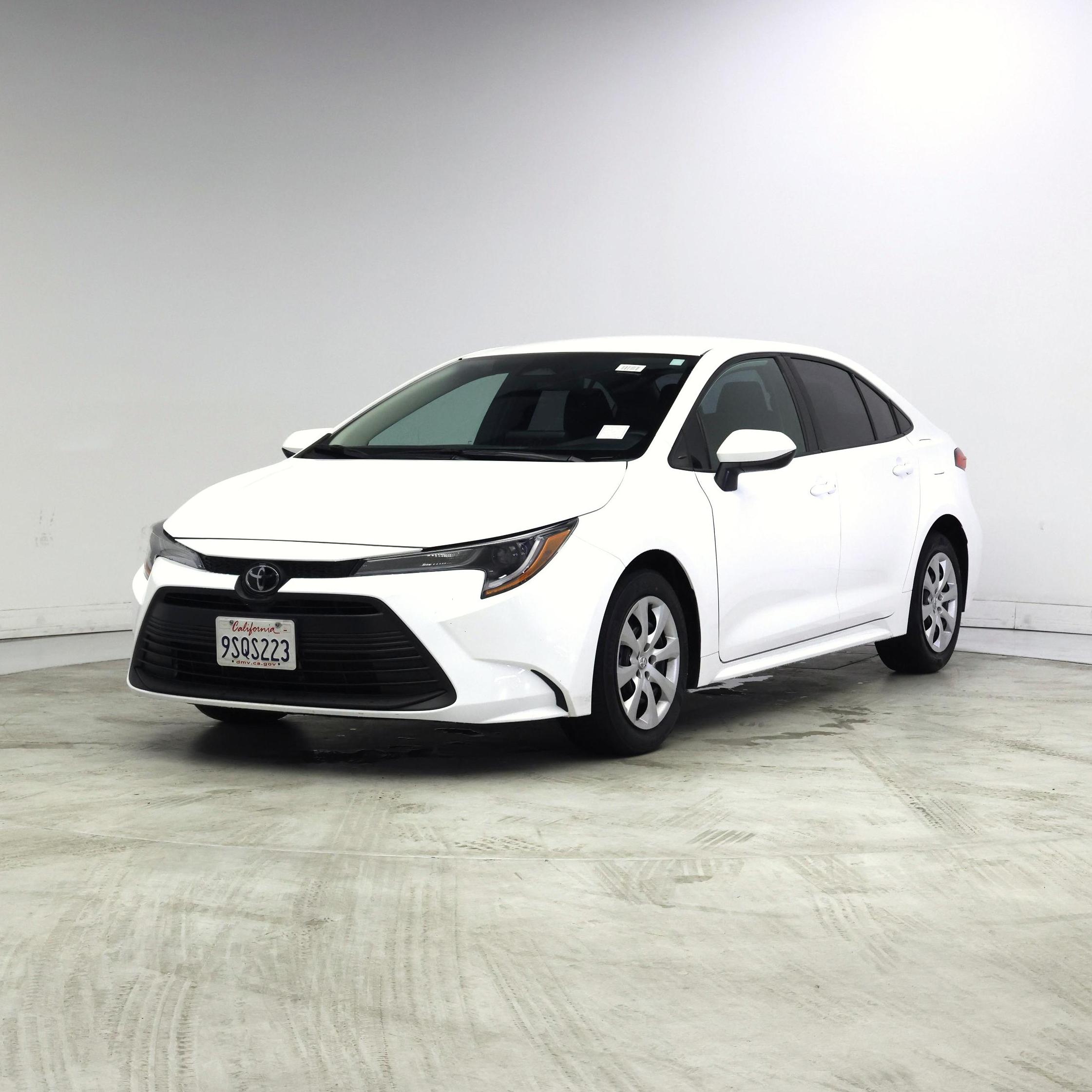 Thumbnail: 2025 Toyota Corolla - 4