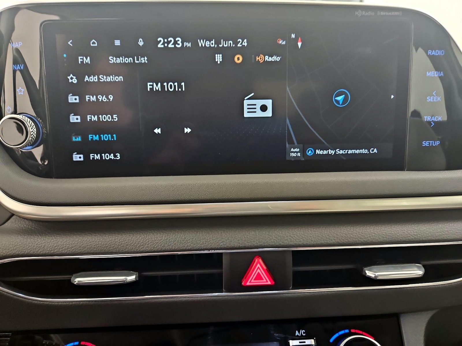 2023 Hyundai Sonata SEL - Photo 17