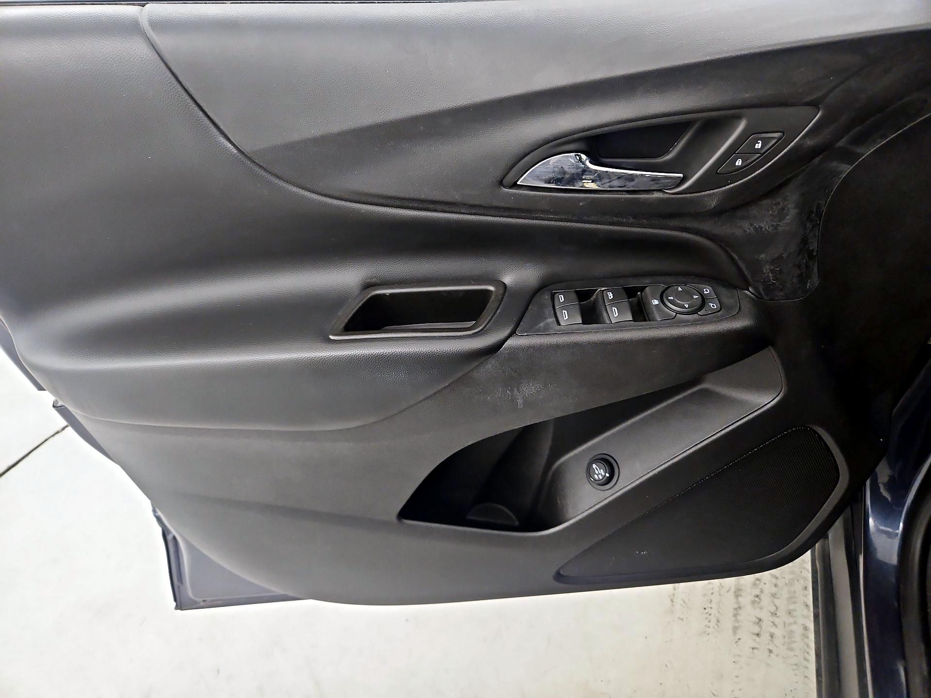 Thumbnail: 2018 Chevrolet Equinox - 12