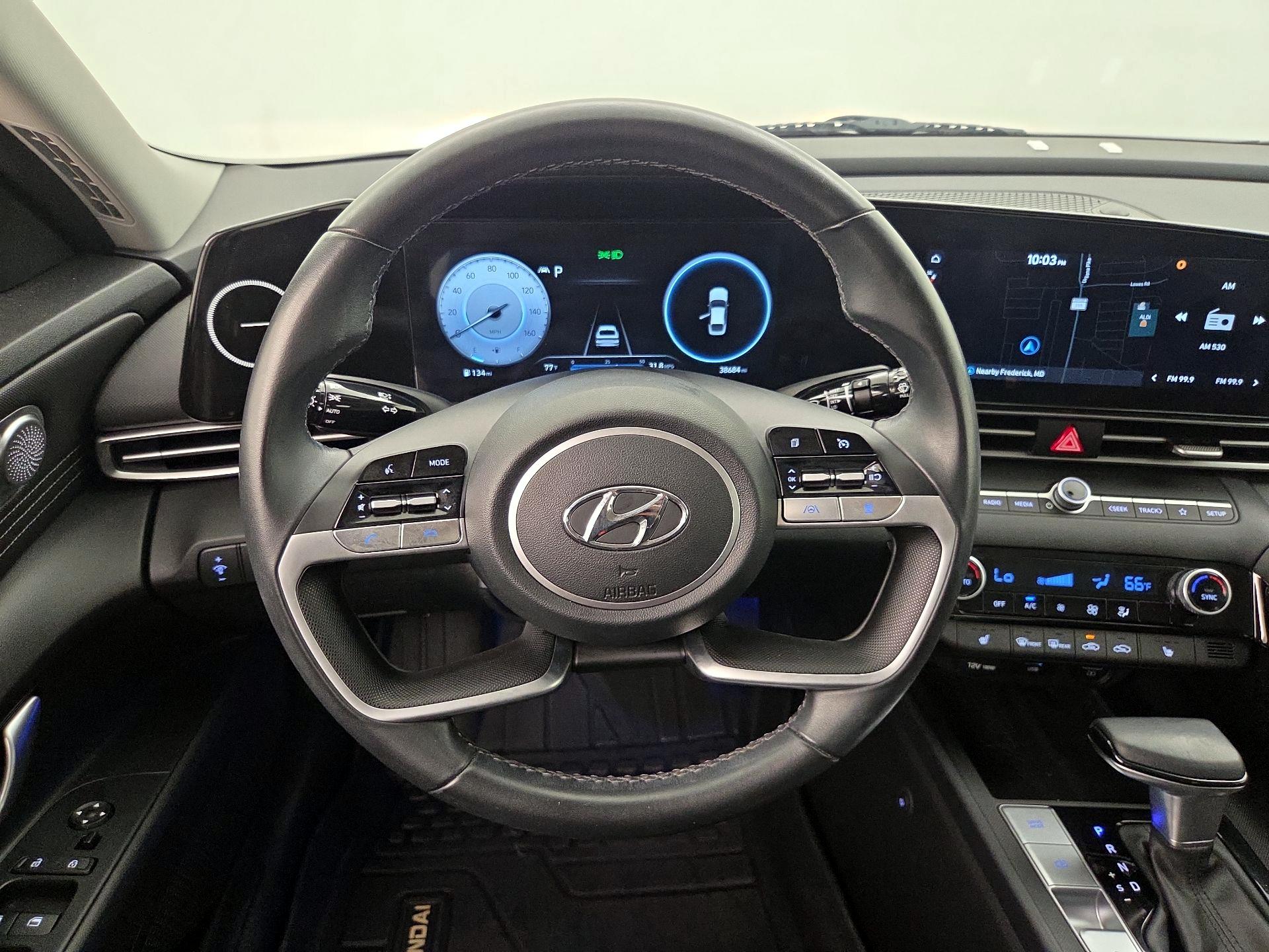 Thumbnail: 2023 Hyundai Elantra - 10