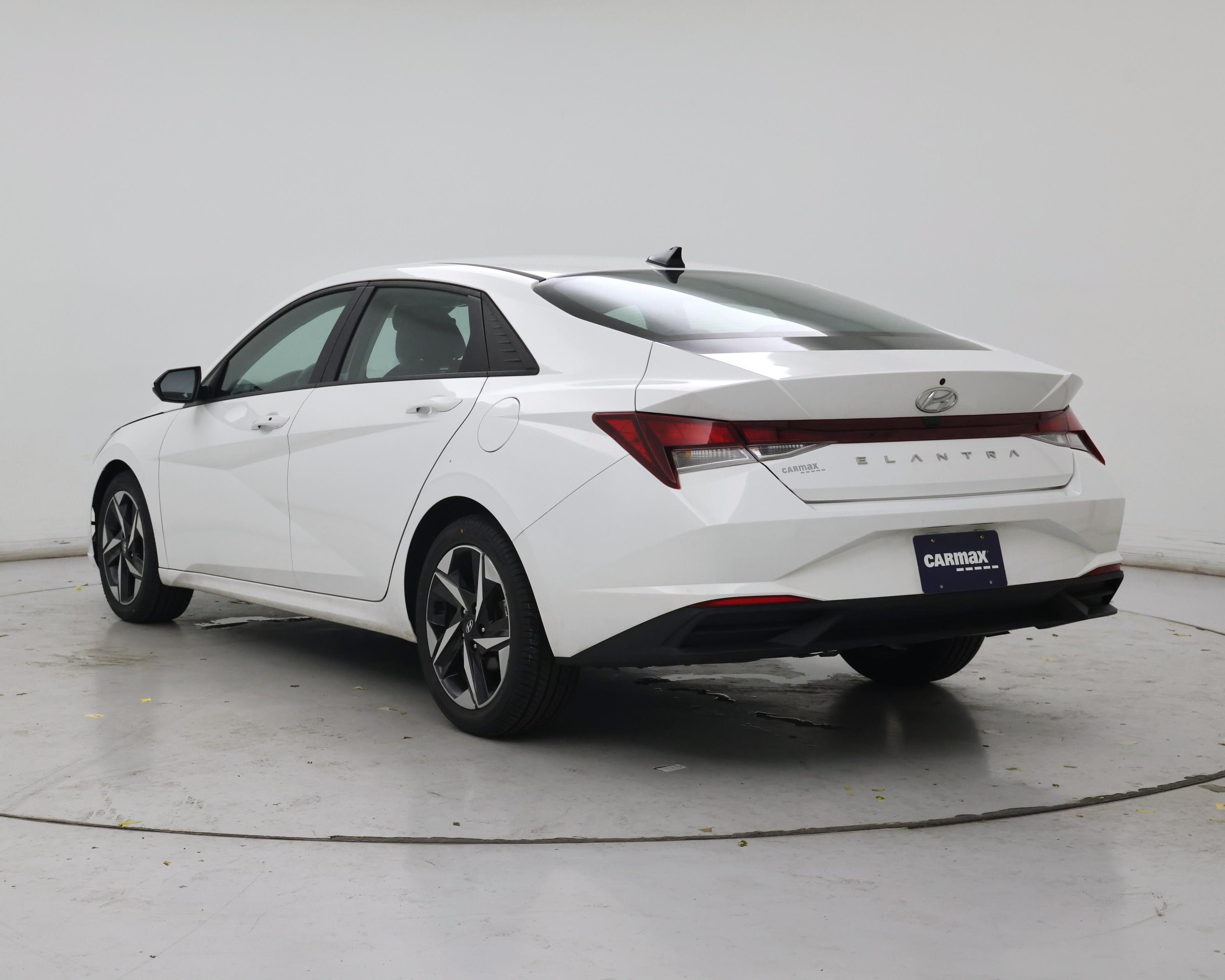 Thumbnail: 2023 Hyundai Elantra - 2