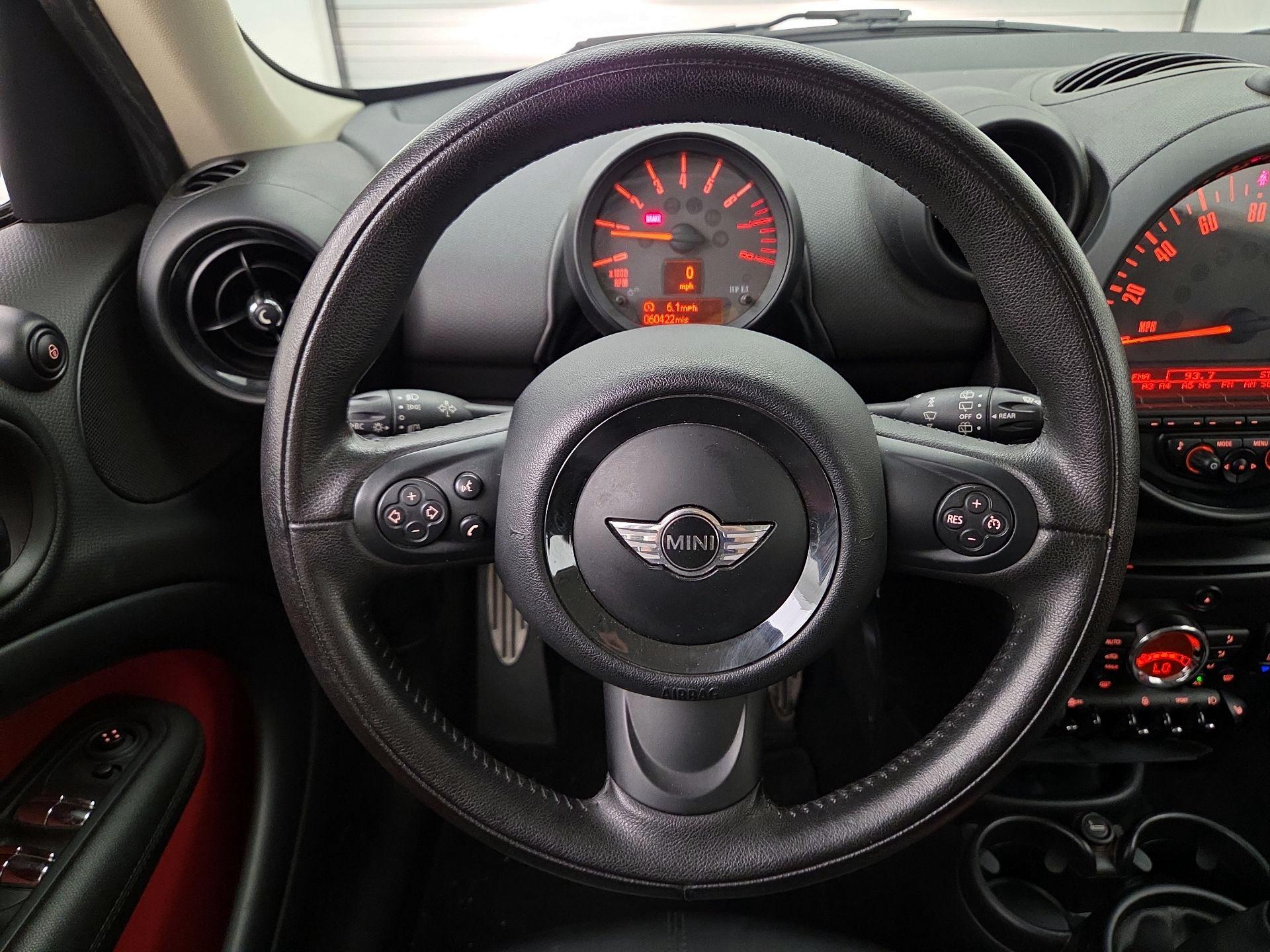 Thumbnail: 2015 MINI Cooper Countryman - 10