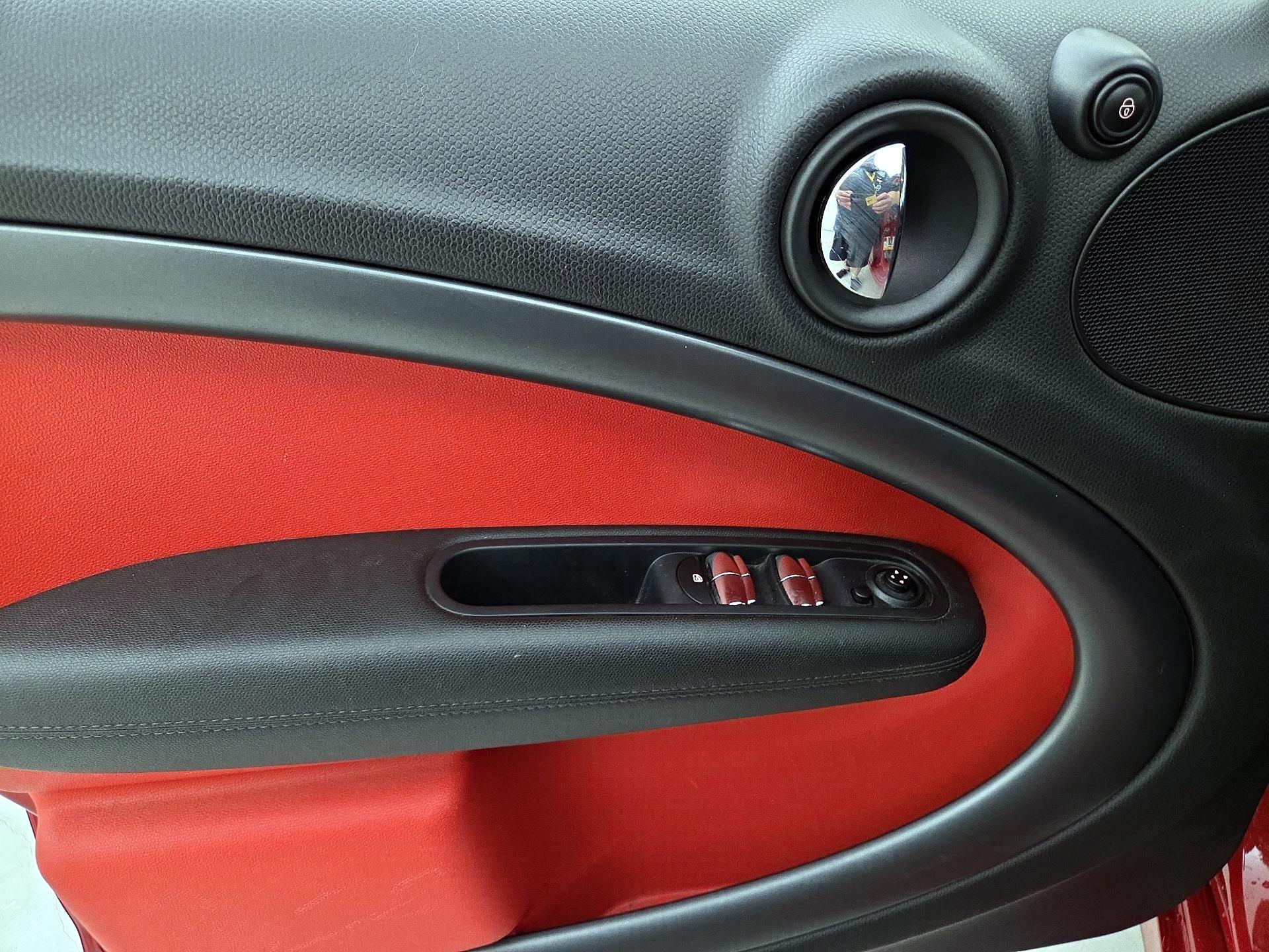 Thumbnail: 2015 MINI Cooper Countryman - 12