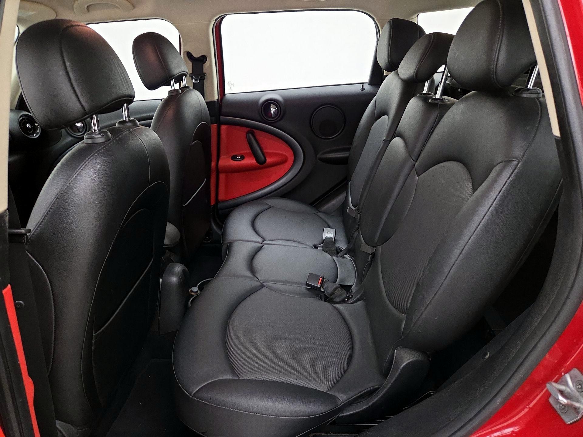 Thumbnail: 2015 MINI Cooper Countryman - 16