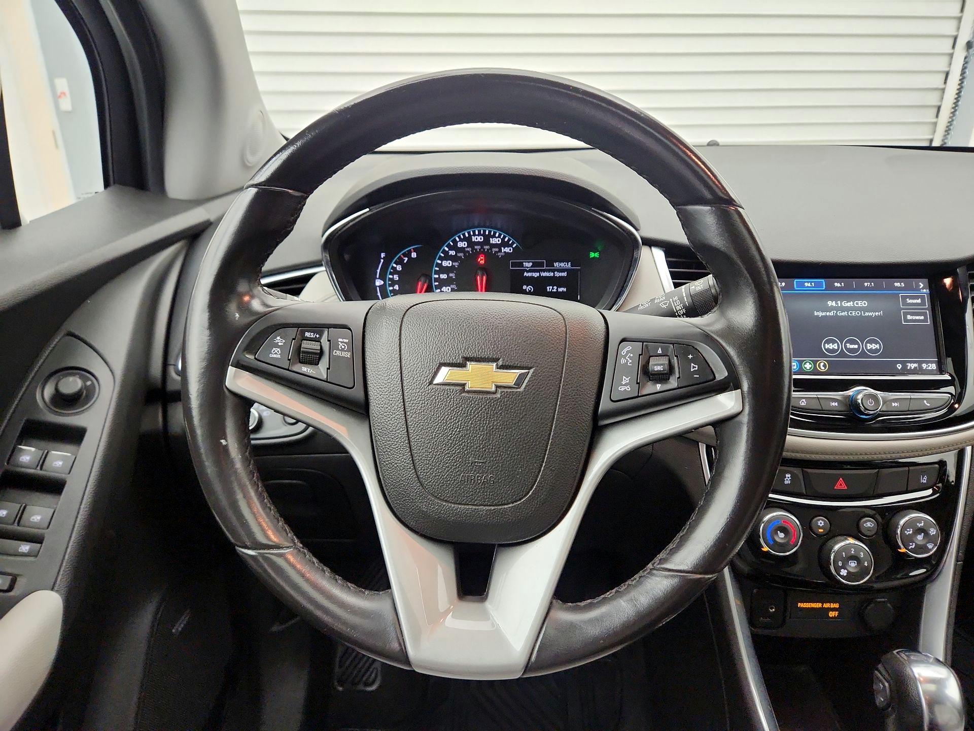 Thumbnail: 2018 Chevrolet Trax - 10