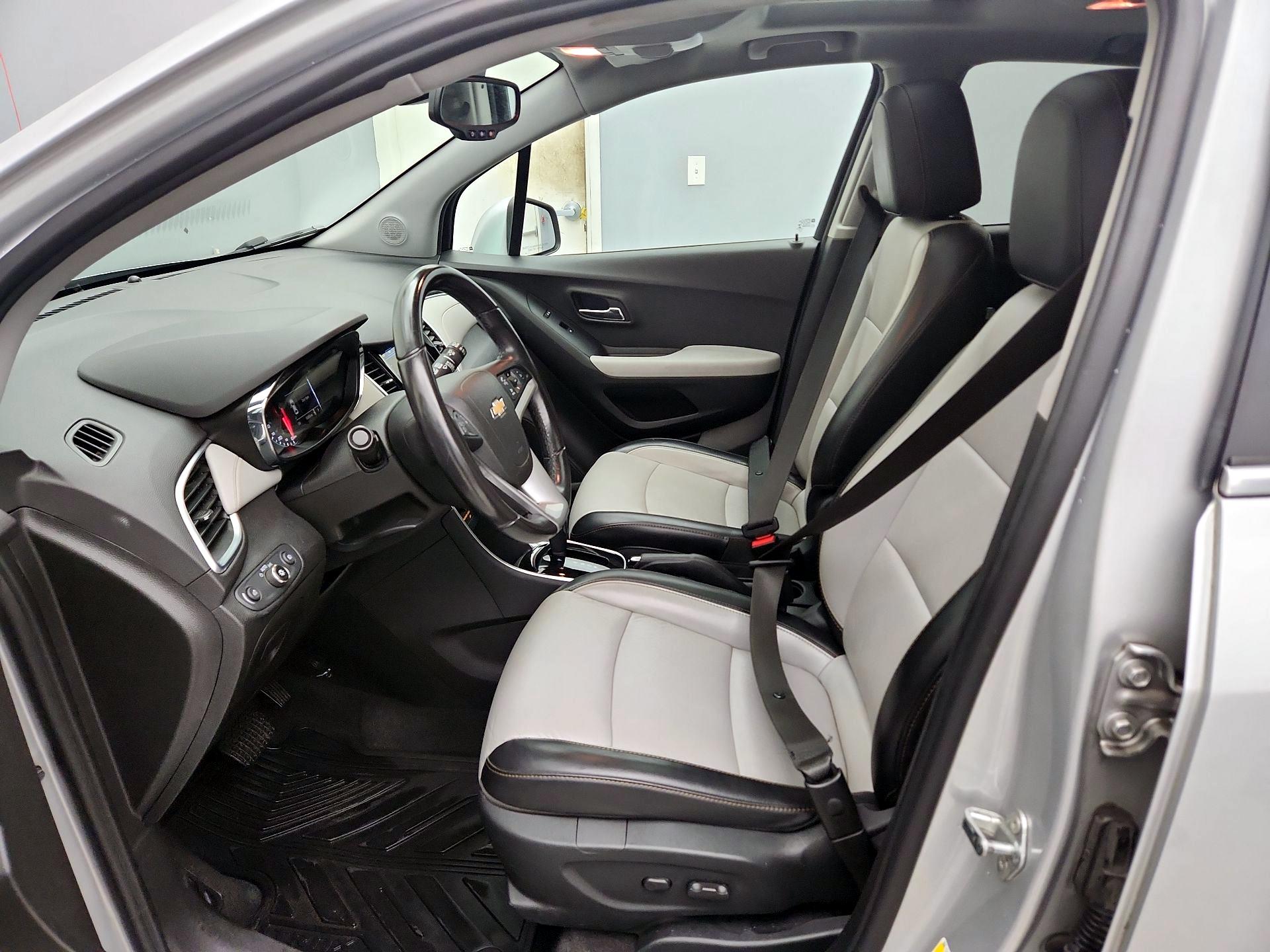 Thumbnail: 2018 Chevrolet Trax - 11