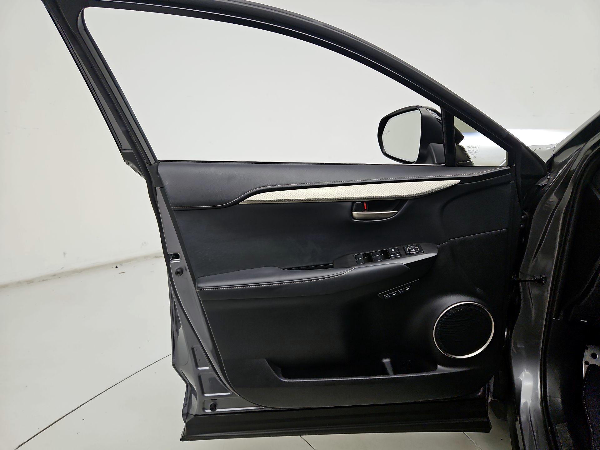 Thumbnail: 2016 Lexus NX - 12