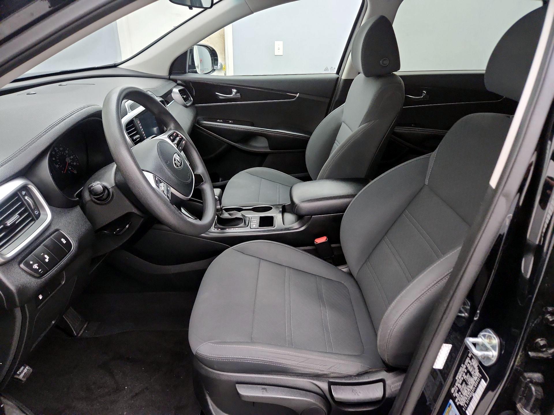 Thumbnail: 2020 Kia Sorento - 11