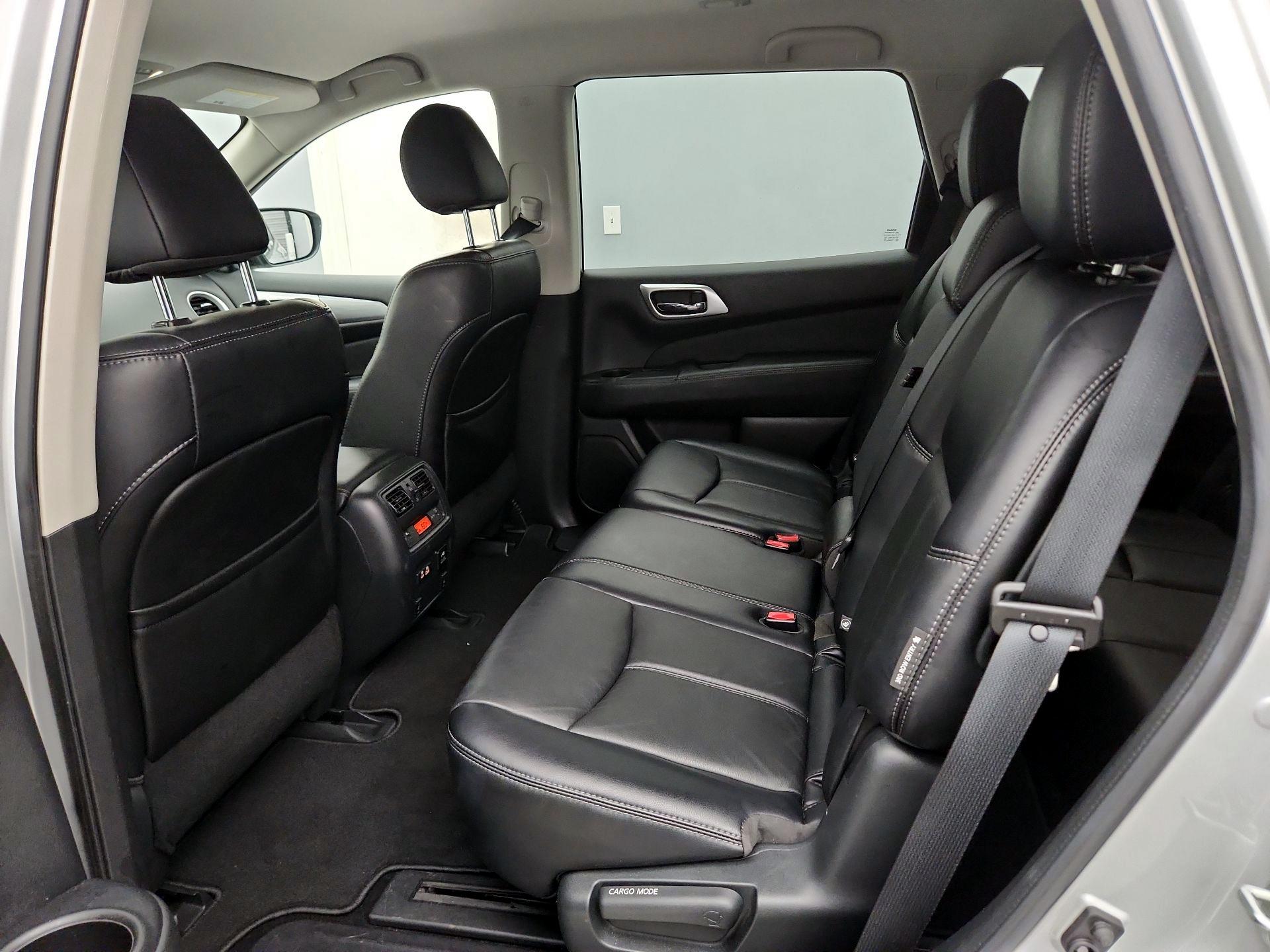Thumbnail: 2019 Nissan Pathfinder - 20