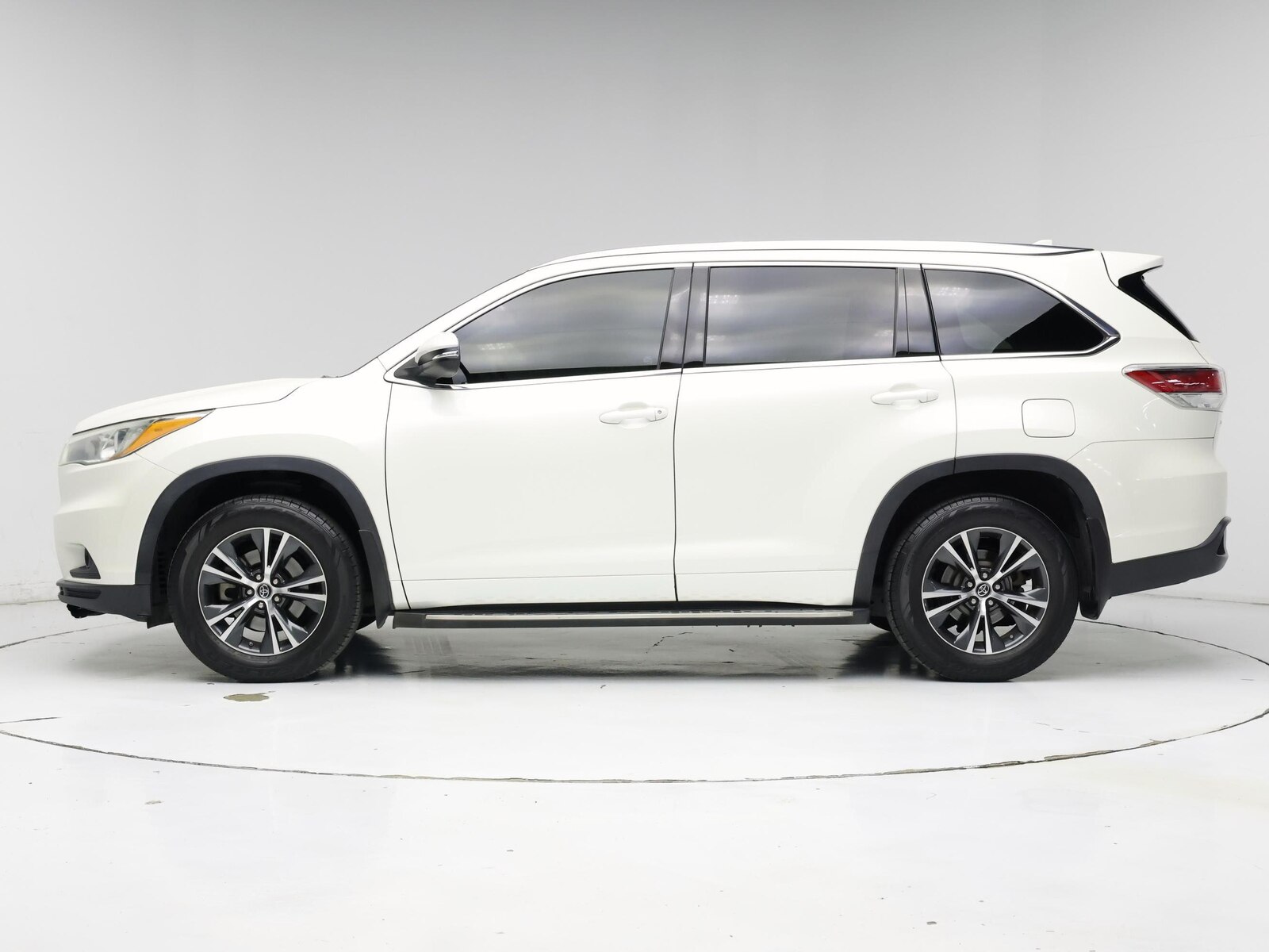 2016 Toyota Highlander XLE, photo 4