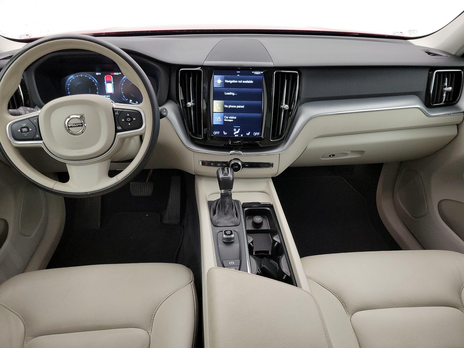 Thumbnail: 2018 Volvo XC60 - 9