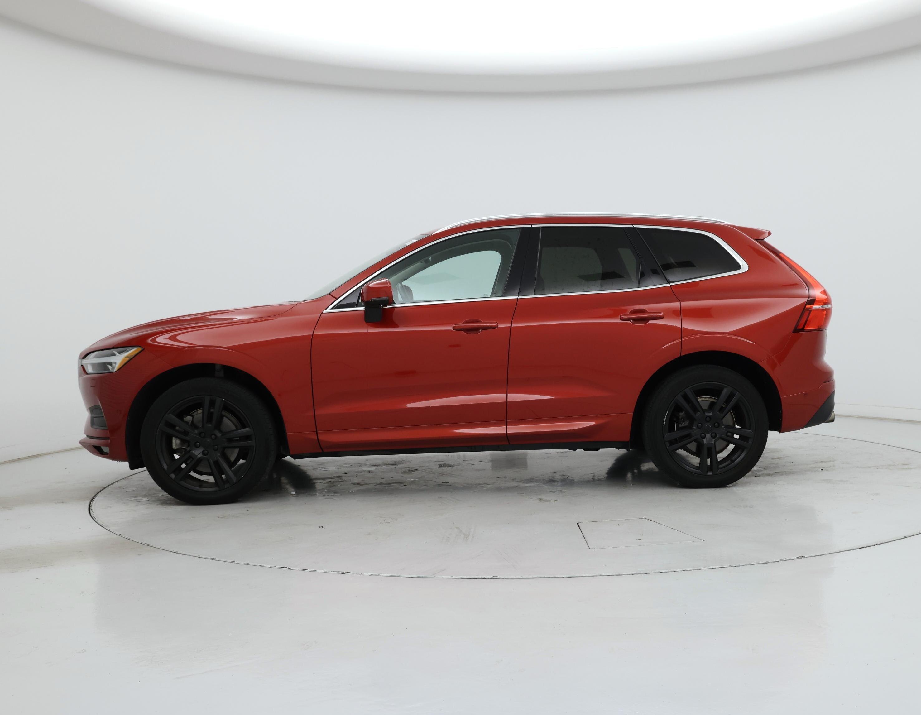 Thumbnail: 2018 Volvo XC60 - 3