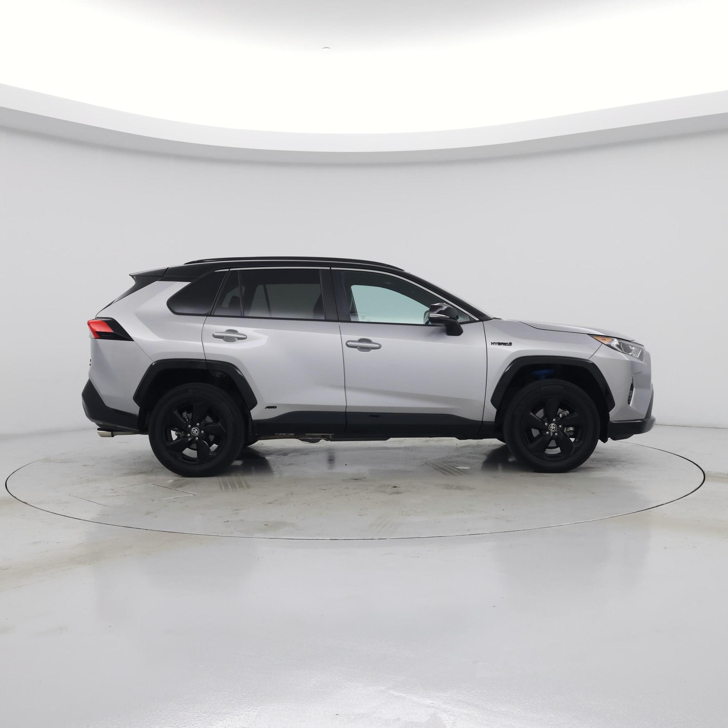 Thumbnail: 2021 Toyota RAV4 - 7
